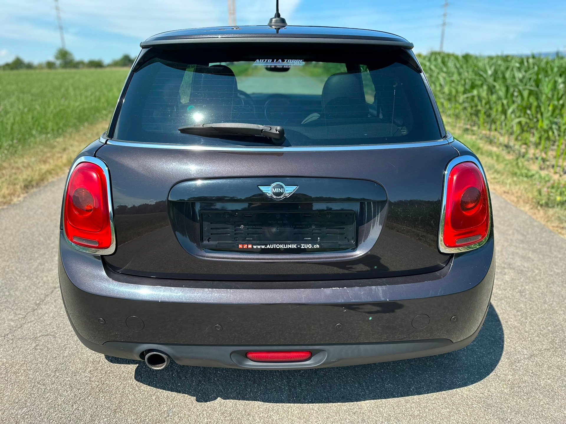 MINI Cooper Classic Edition-image-6