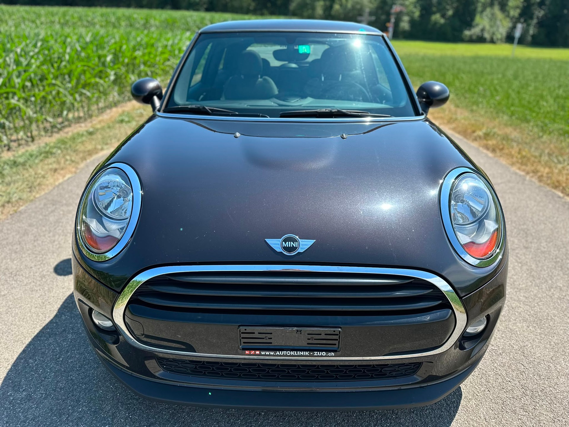 MINI Cooper Classic Edition-image-2