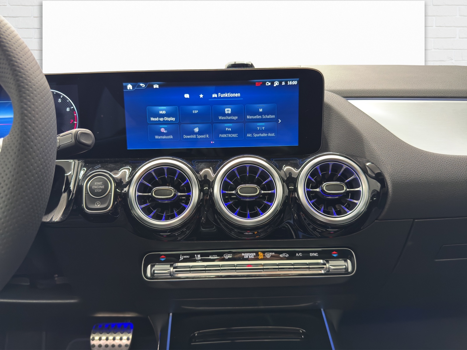 MERCEDES-BENZ GLA 220 AMG Line 4Matic-image-8