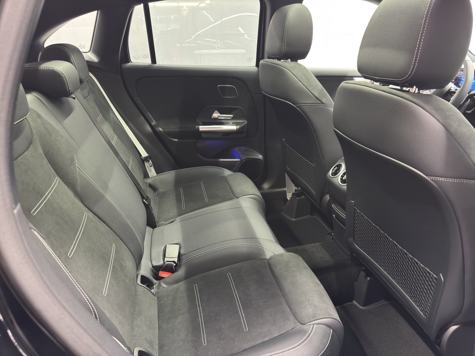 MERCEDES-BENZ GLA 220 AMG Line 4Matic-image-9