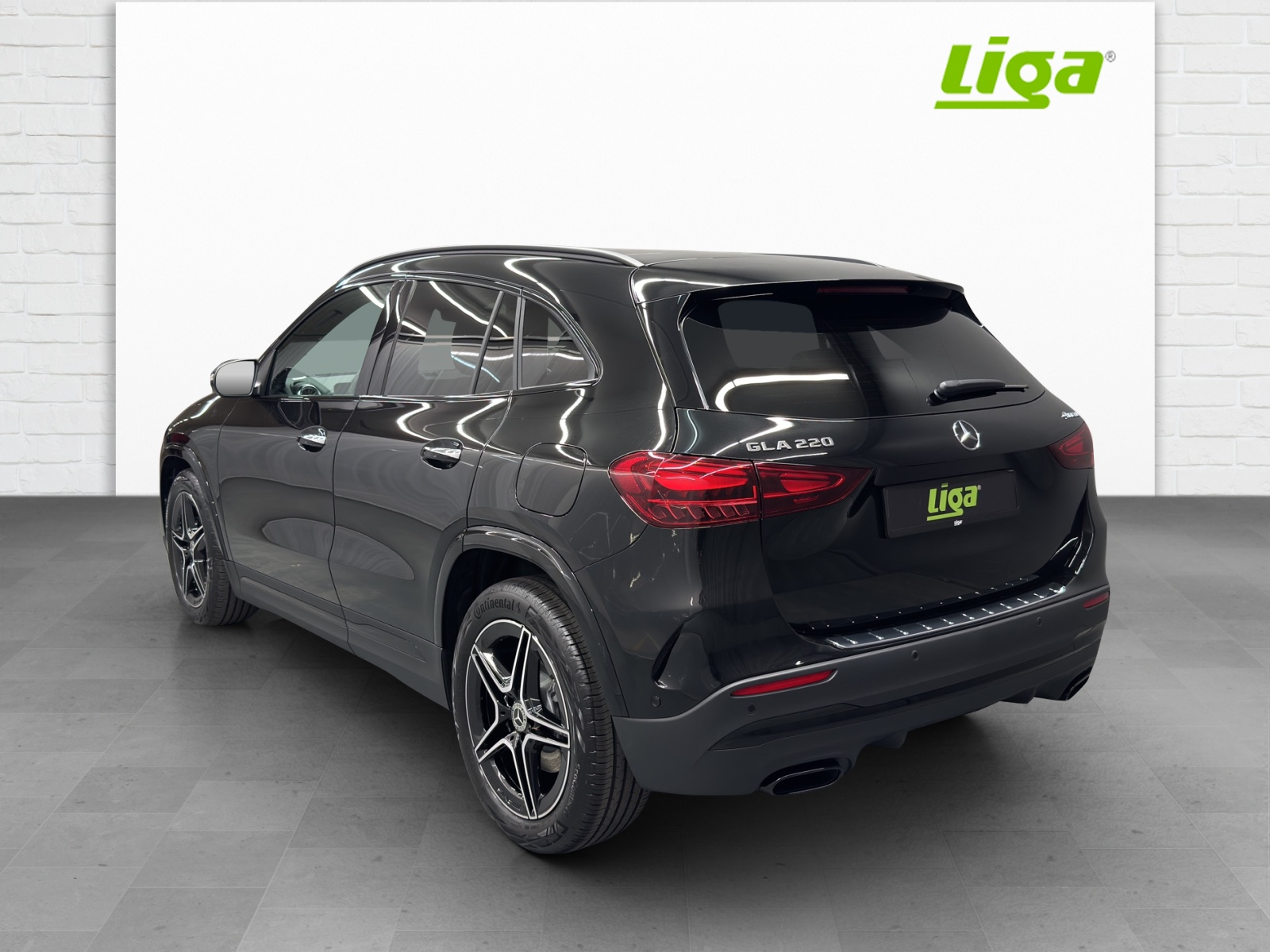 MERCEDES-BENZ GLA 220 AMG Line 4Matic-showroom-element-3