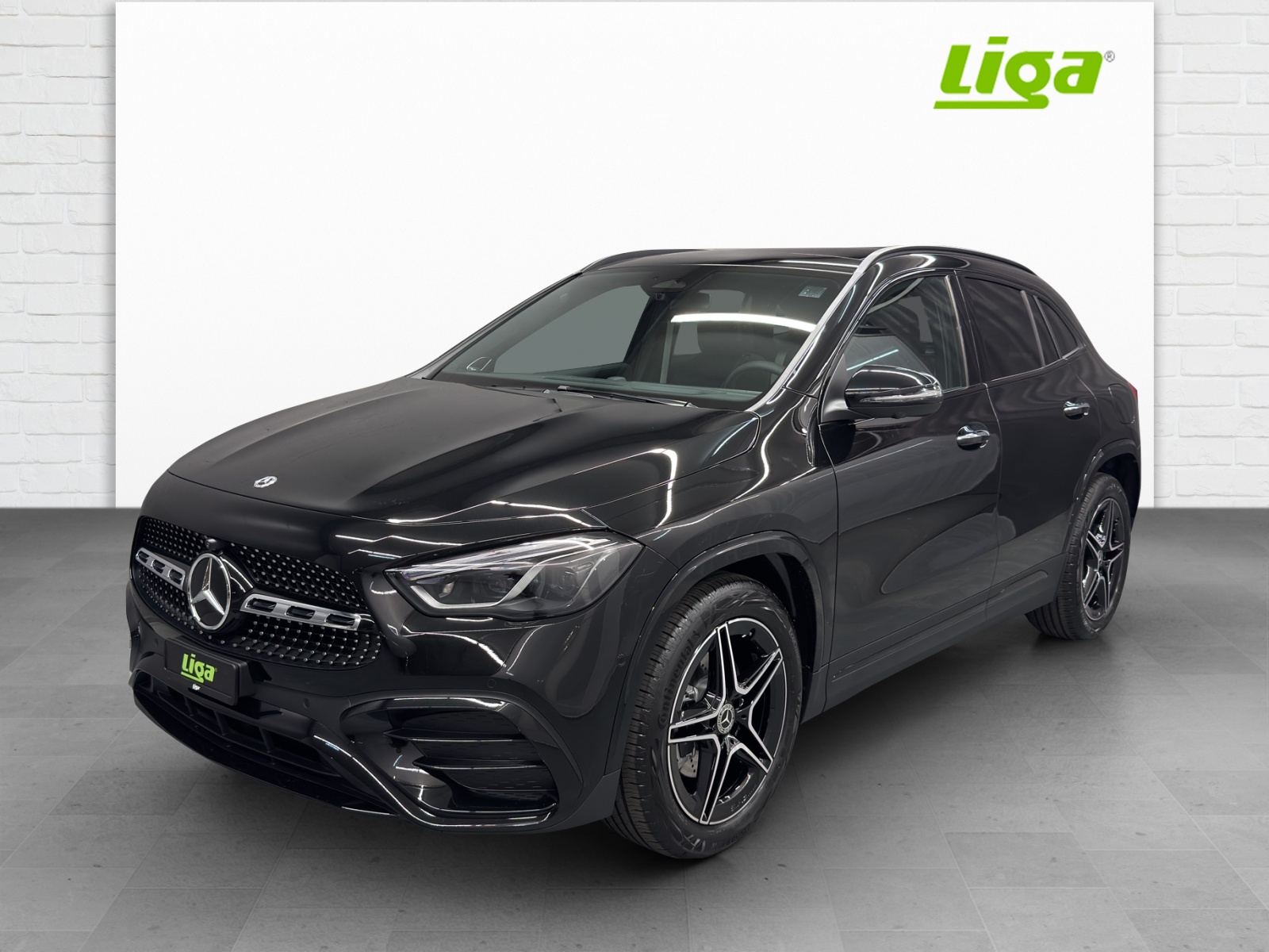MERCEDES-BENZ GLA 220 AMG Line 4Matic