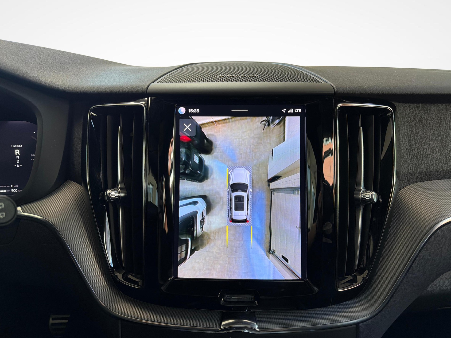 VOLVO XC60 2.0 T8 TE R-Design eAWD + Ruote invernali incluse-image-16