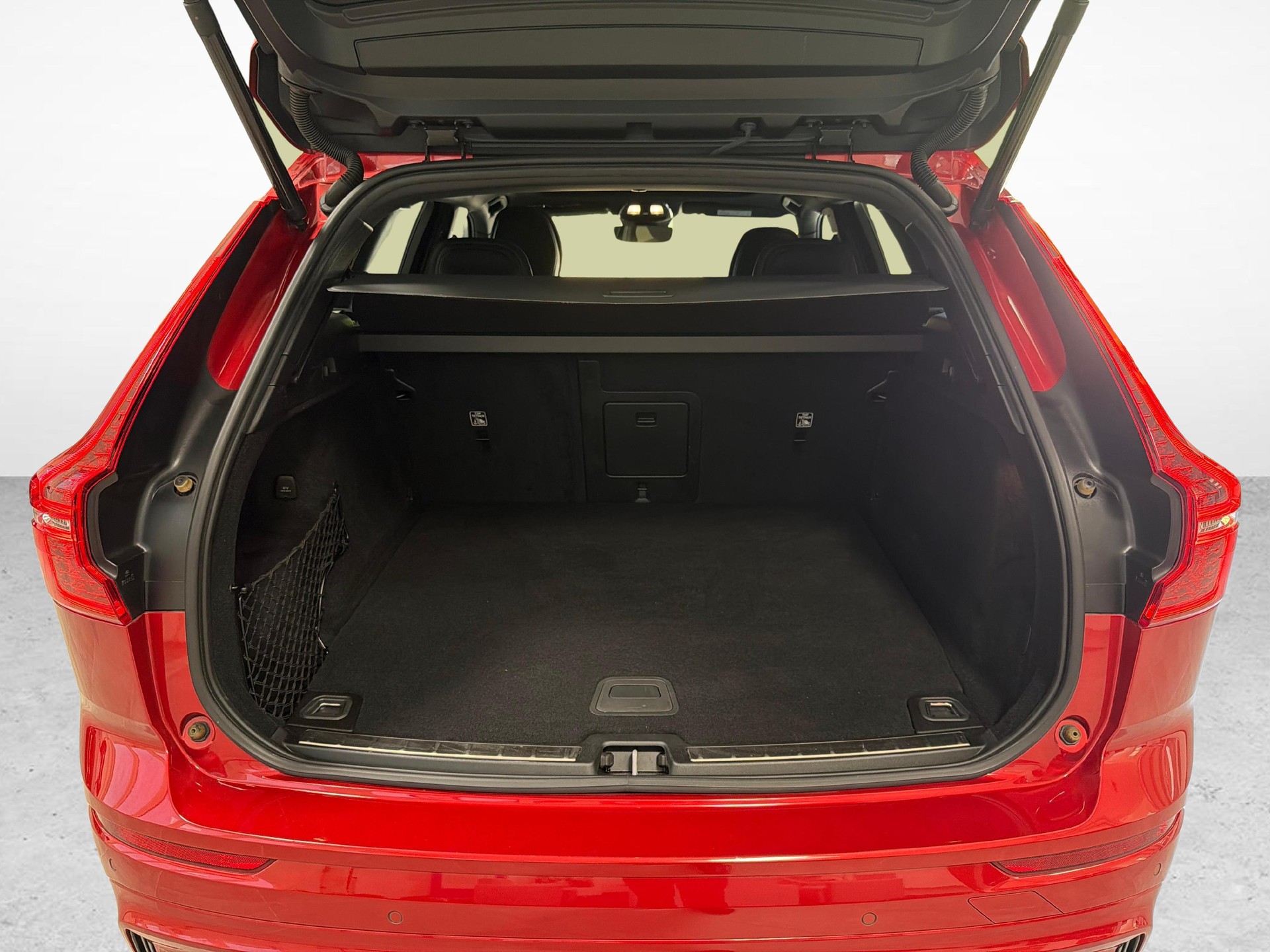 VOLVO XC60 2.0 T8 TE R-Design eAWD + Ruote invernali incluse-image-13