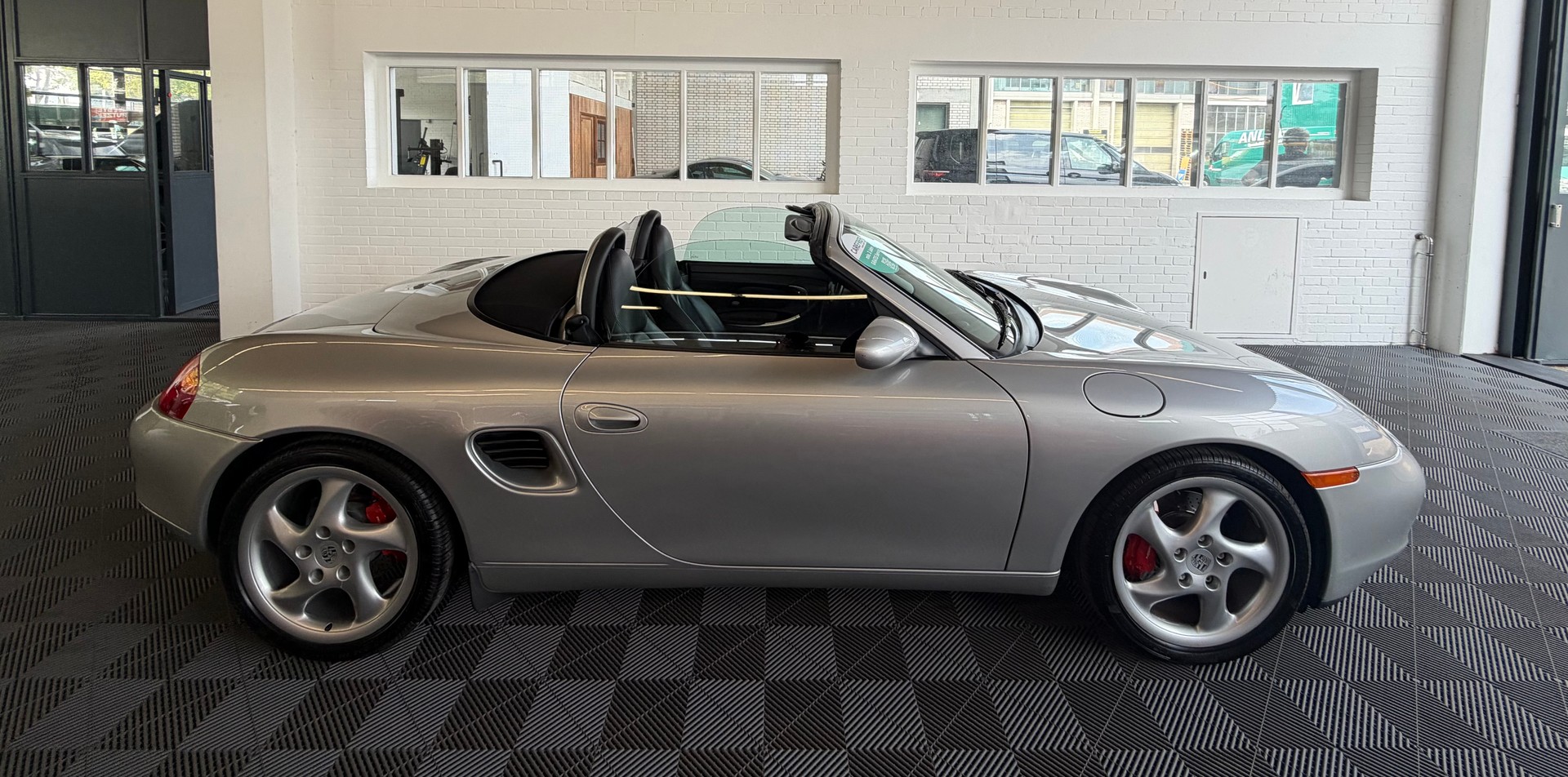 PORSCHE Boxster S 3.2 252 PS ( CH) *AUTOMAT*-image-2