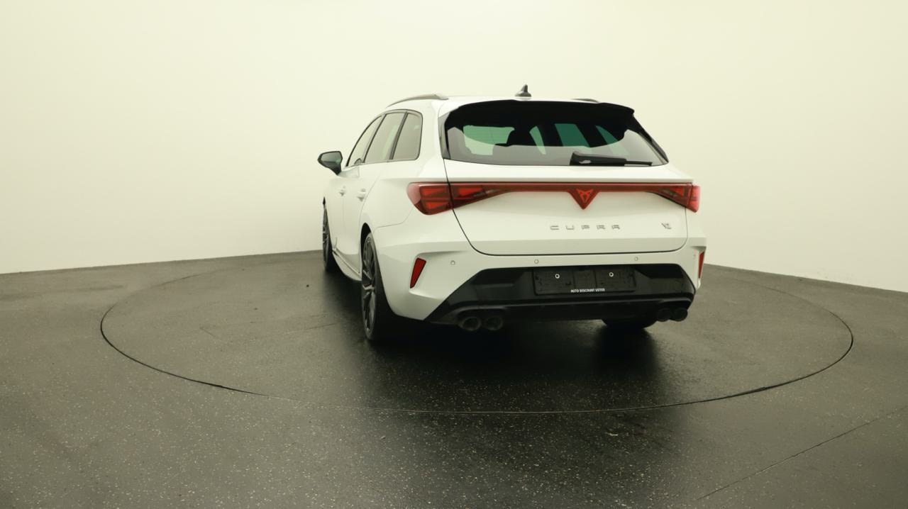 CUPRA LEON ST 2.0 TSI VZ Black Edition-image-3