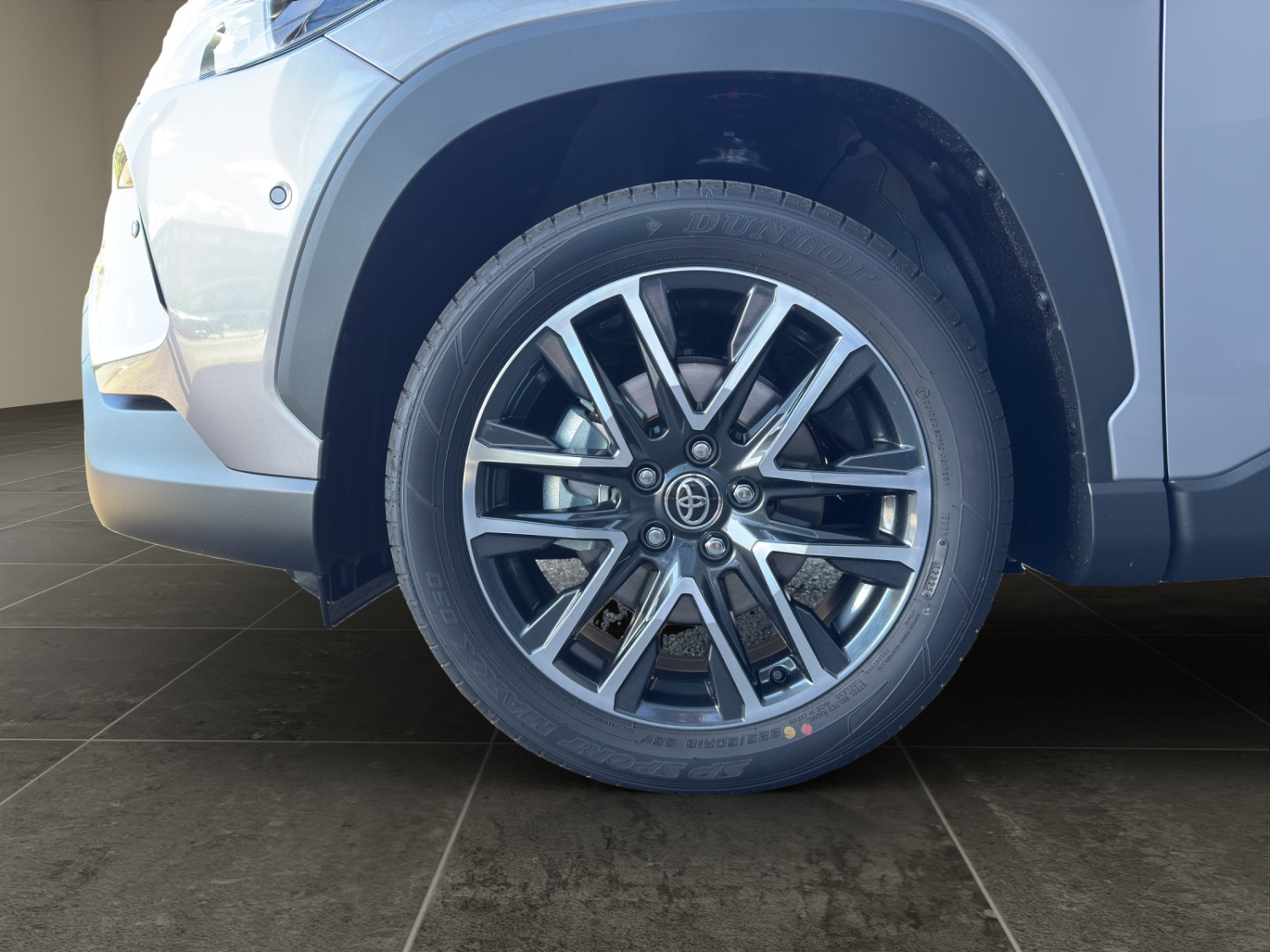 TOYOTA Corolla Cross 2.0 HSD Premium AWD-i-image-18