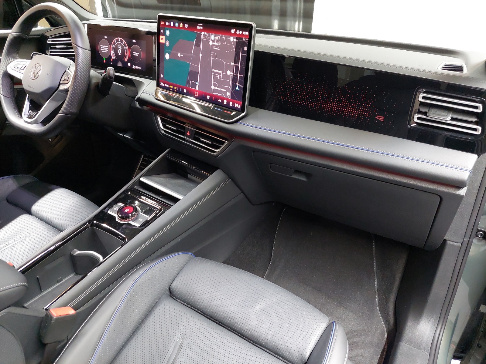 VW Tiguan 2.0 TSI United DSG 4Motion-image-9