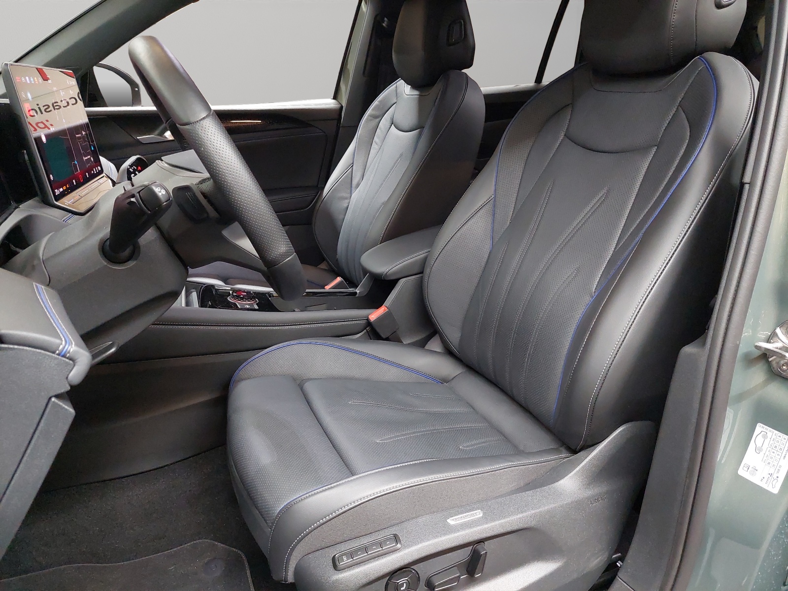 VW Tiguan 2.0 TSI United DSG 4Motion-image-5