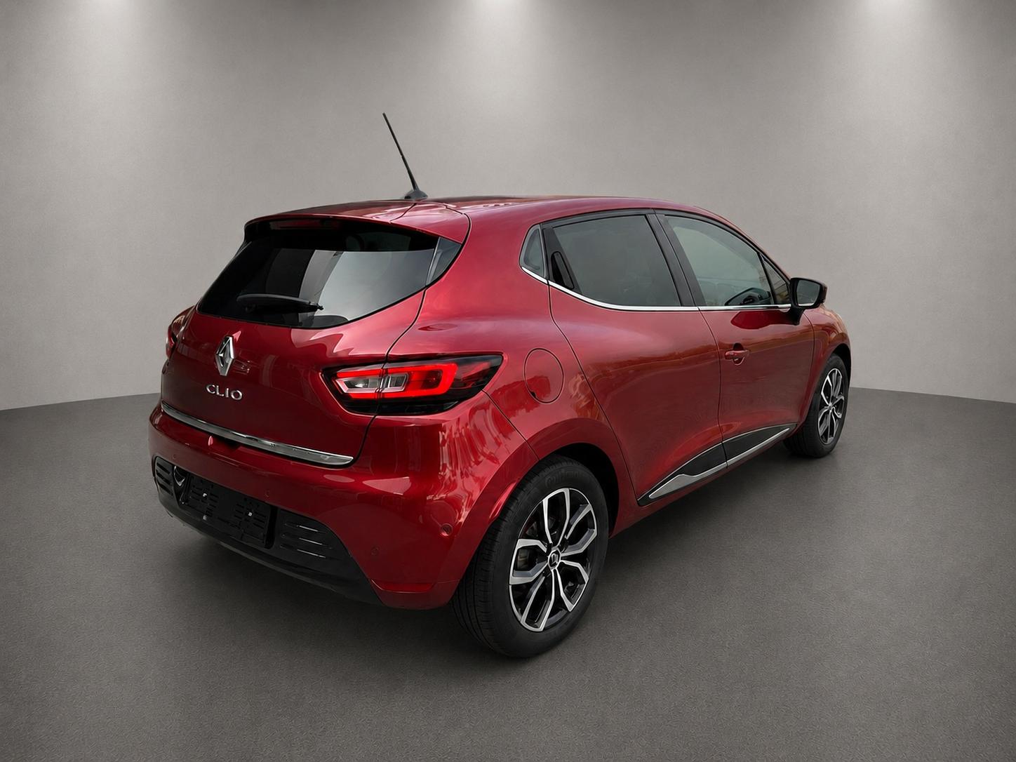 RENAULT Clio 1.2 16V T Intens EDC-image-4
