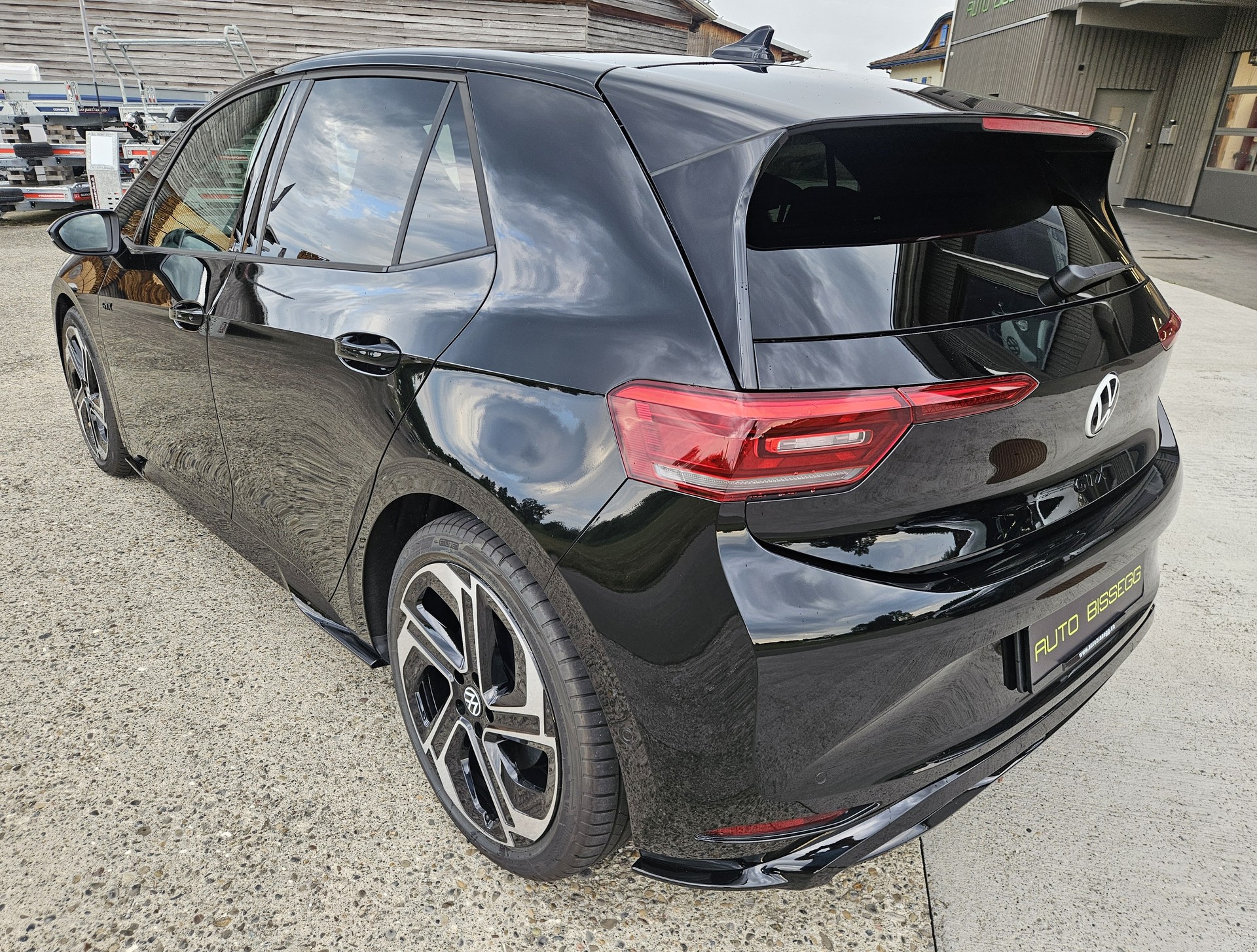 VW ID.3 GTX Performance 79 kWh GTX United mit Wärmepumpe und Anhängerkupplung für den Fahrradträger-image-5