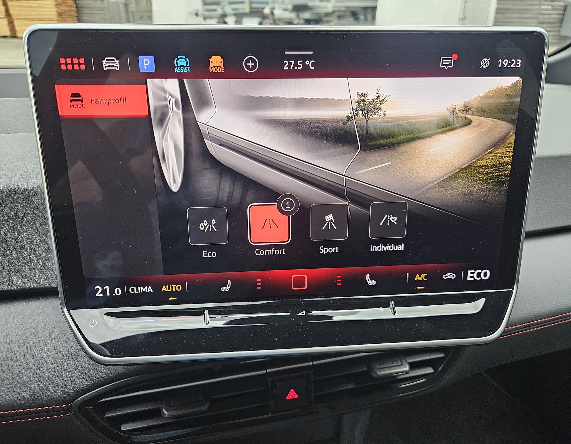 VW ID.3 GTX Performance 79 kWh GTX United mit Wärmepumpe und Anhängerkupplung für den Fahrradträger-image-22