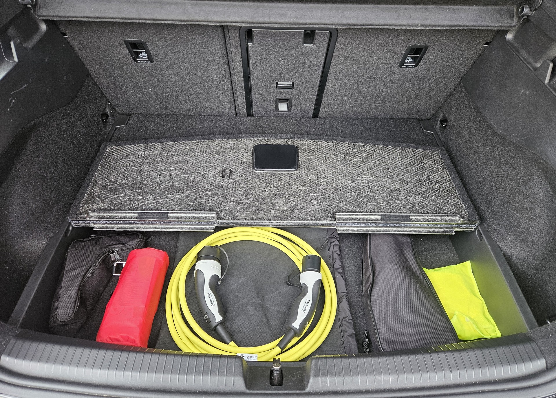 VW ID.3 GTX Performance 79 kWh GTX United mit Wärmepumpe und Anhängerkupplung für den Fahrradträger-image-30