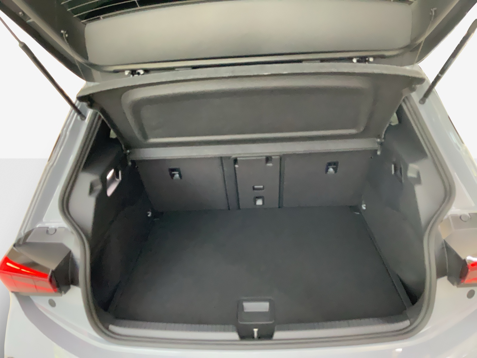 CUPRA Born 79 kWh Prime-image-12