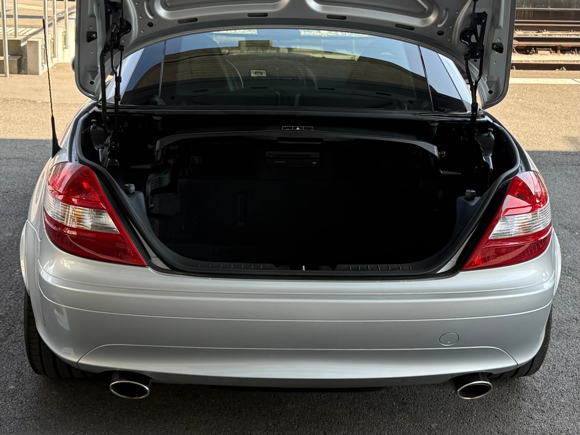 MERCEDES-BENZ SLK 350-image-7