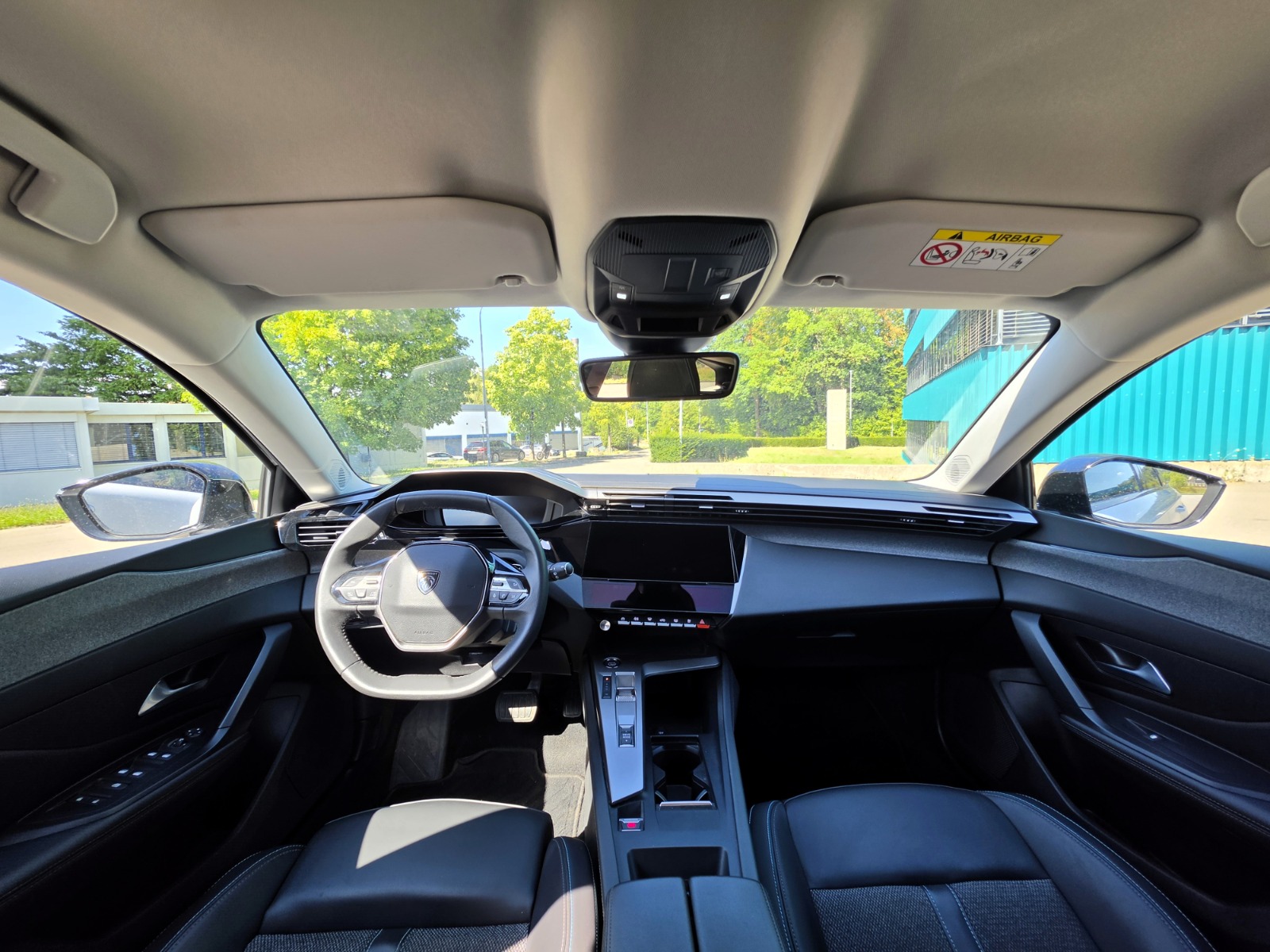 PEUGEOT 308 SW 1.5 BlueHDI Allure EAT8-image-9