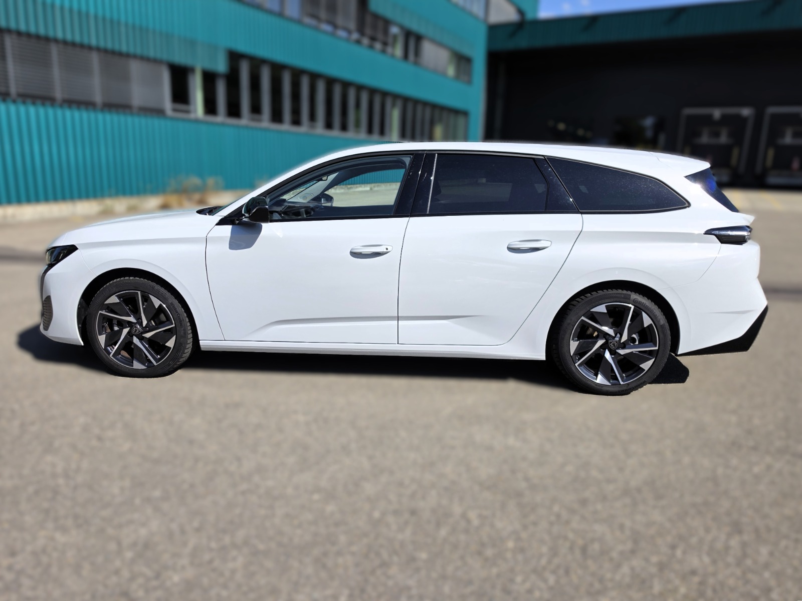 PEUGEOT 308 SW 1.5 BlueHDI Allure EAT8-image-1