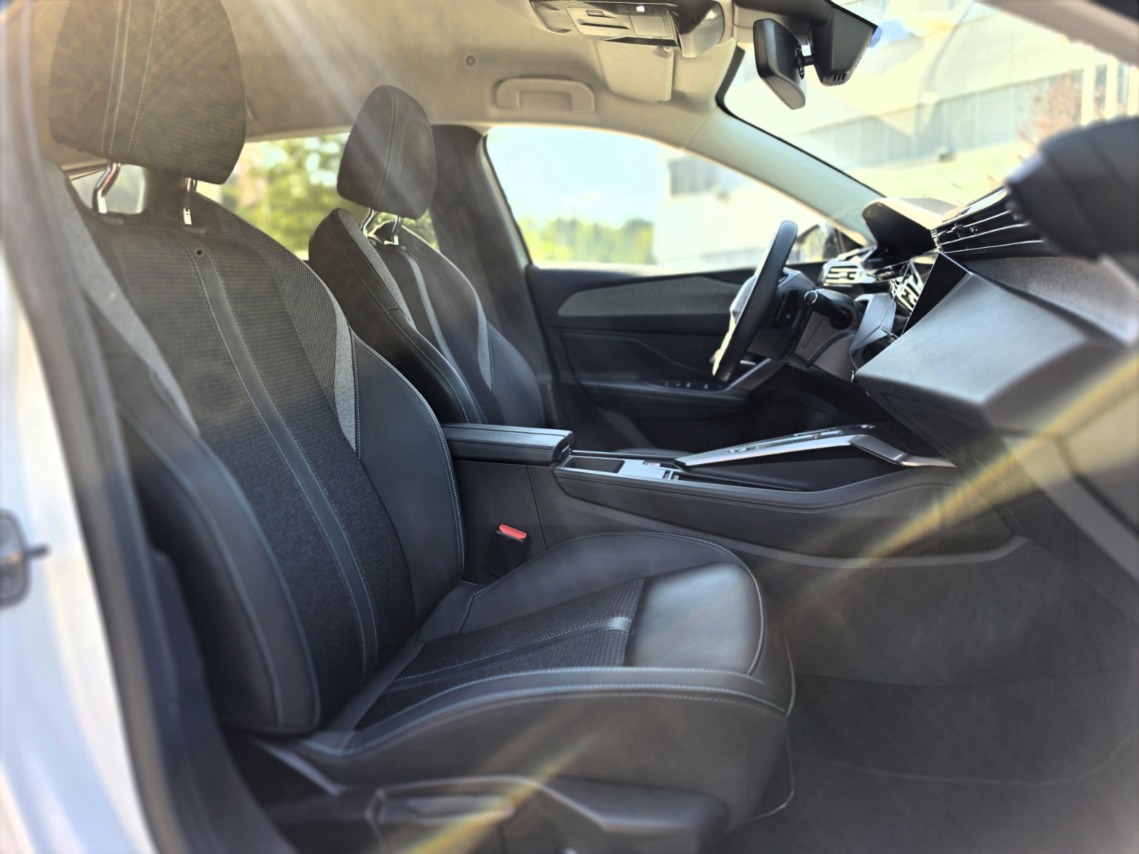 PEUGEOT 308 SW 1.5 BlueHDI Allure EAT8-image-13