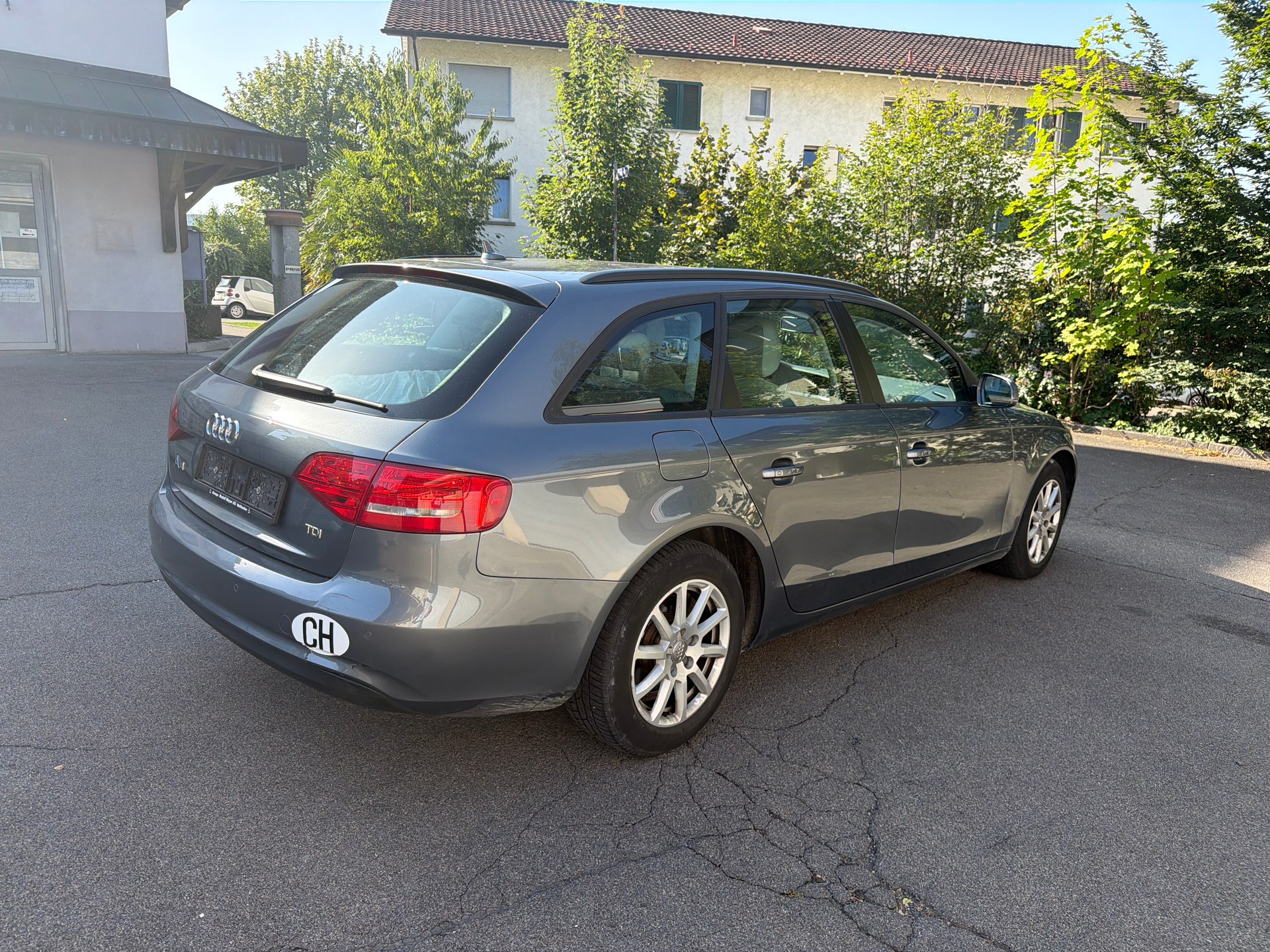 AUDI A4 Avant 2.0 TDI multitronic-image-4