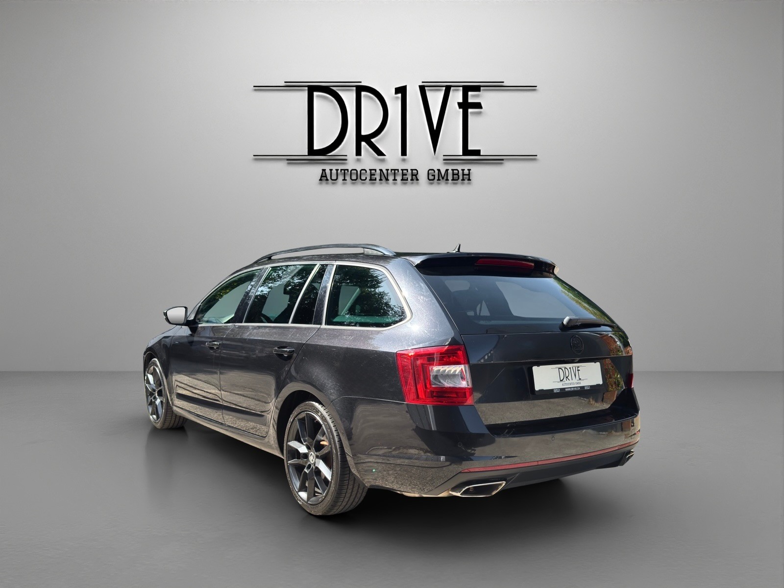 SKODA Octavia Combi 2.0 TDI RS 4x4 DSG-image-6