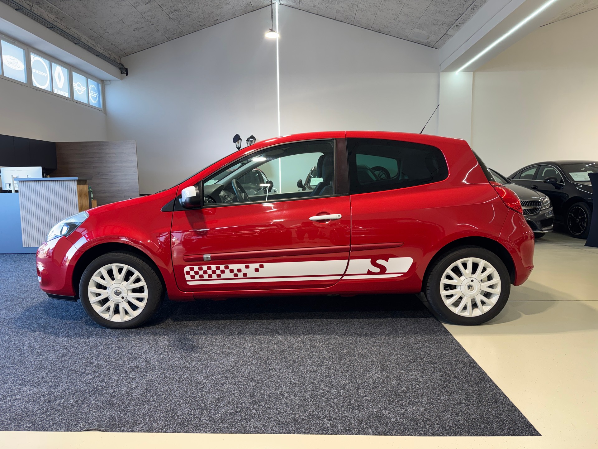 RENAULT Clio 1.2 16V Turbo S-image-3