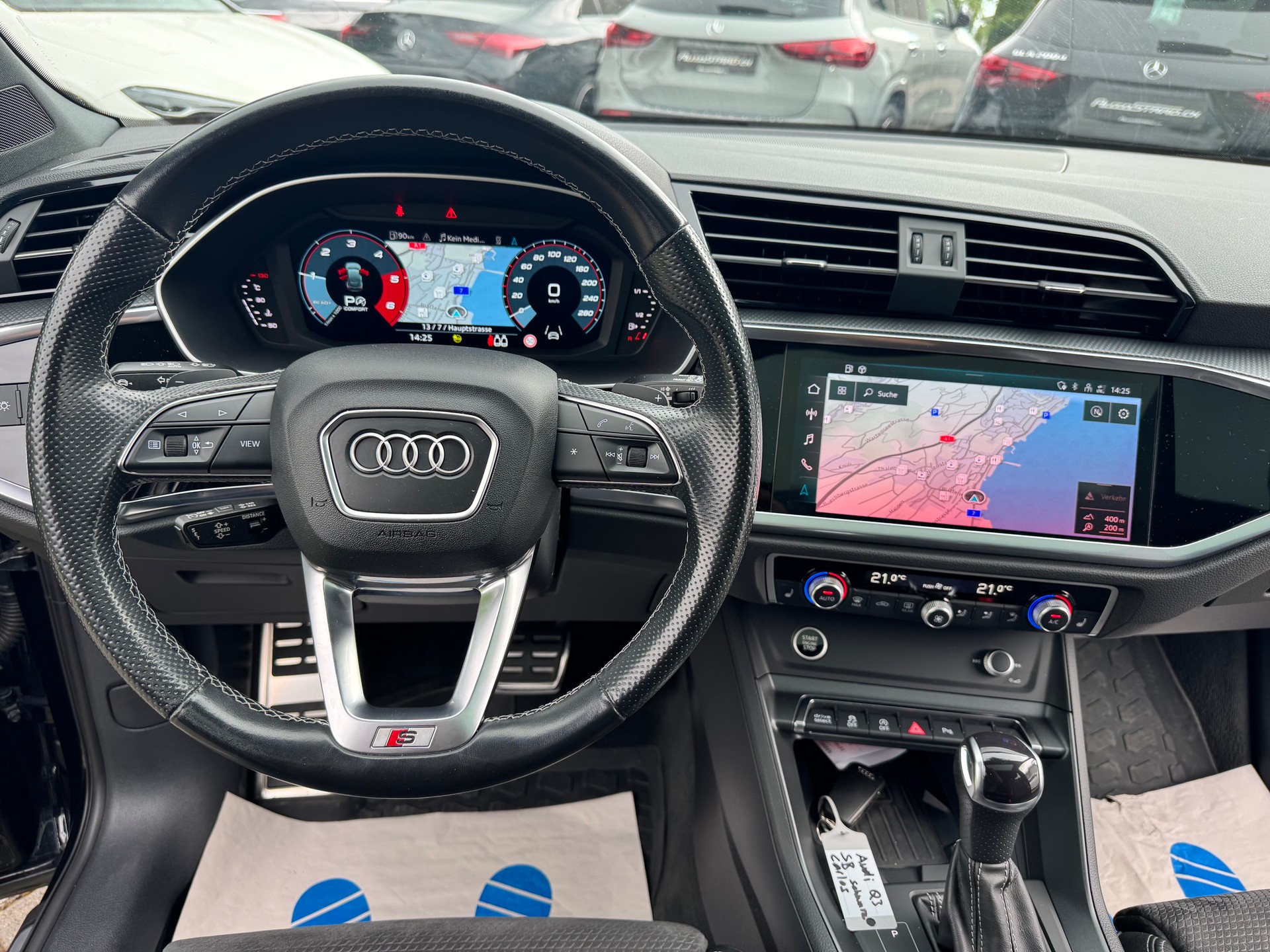 AUDI Q3 Sportback 40 TDI S line quattro S-tronic-image-8