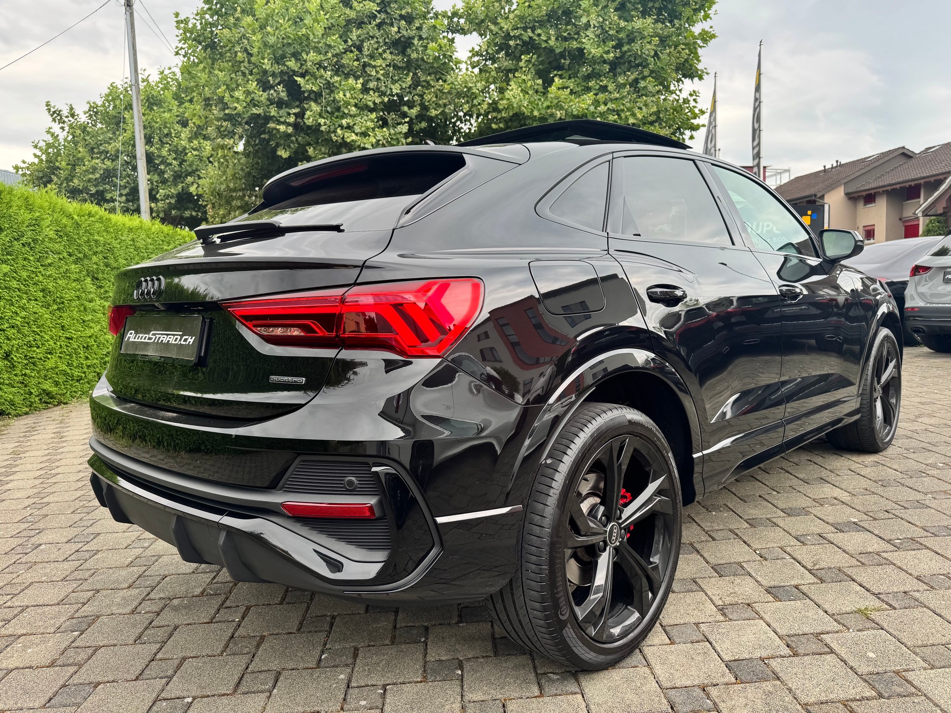 AUDI Q3 Sportback 40 TDI S line quattro S-tronic-showroom-element-3