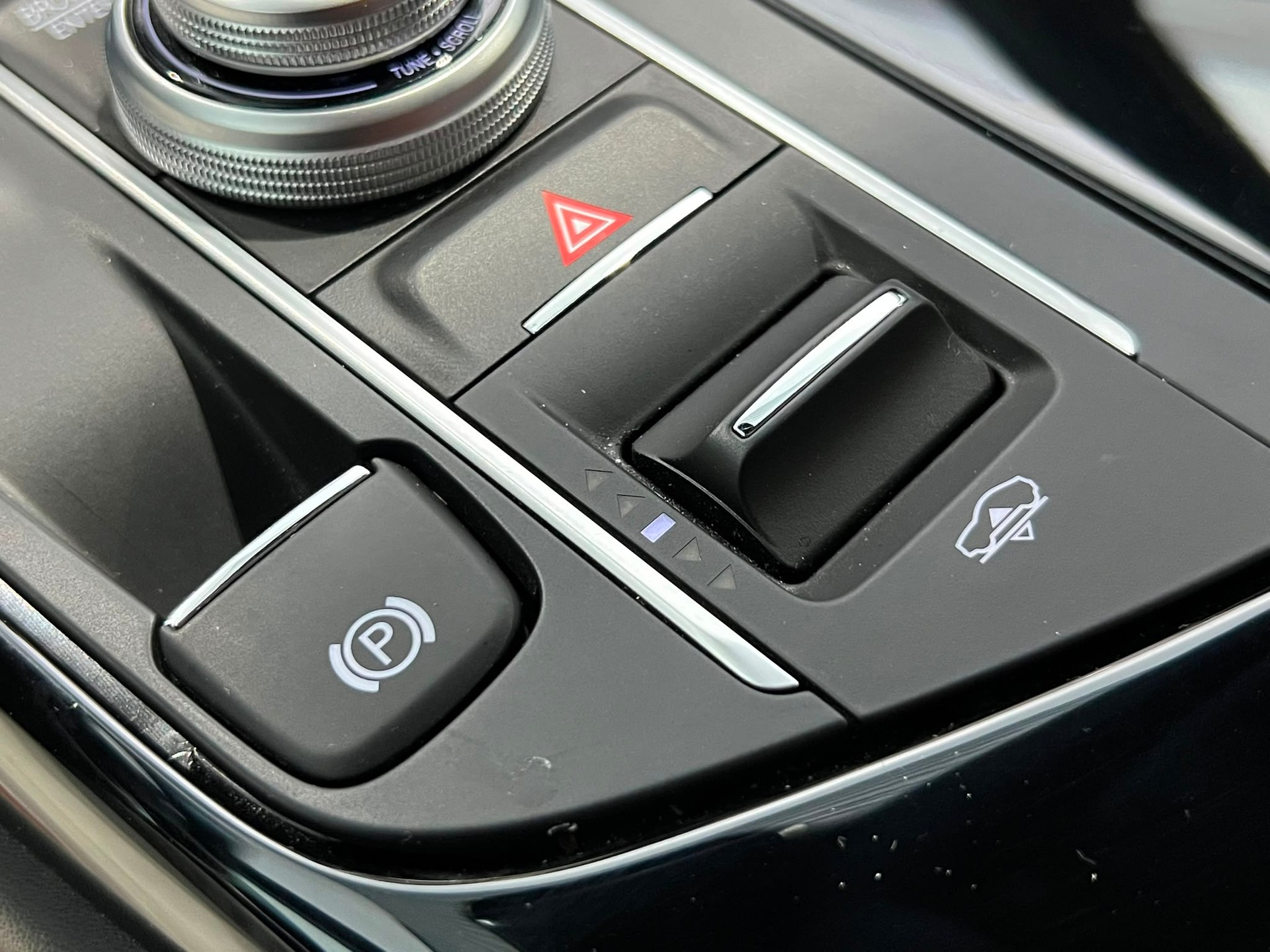 MASERATI Levante S 3.0 V6 GranLusso 430PS Automatica *Ermenegildo Zegna Edition* Neues Facelift Modell-image-12