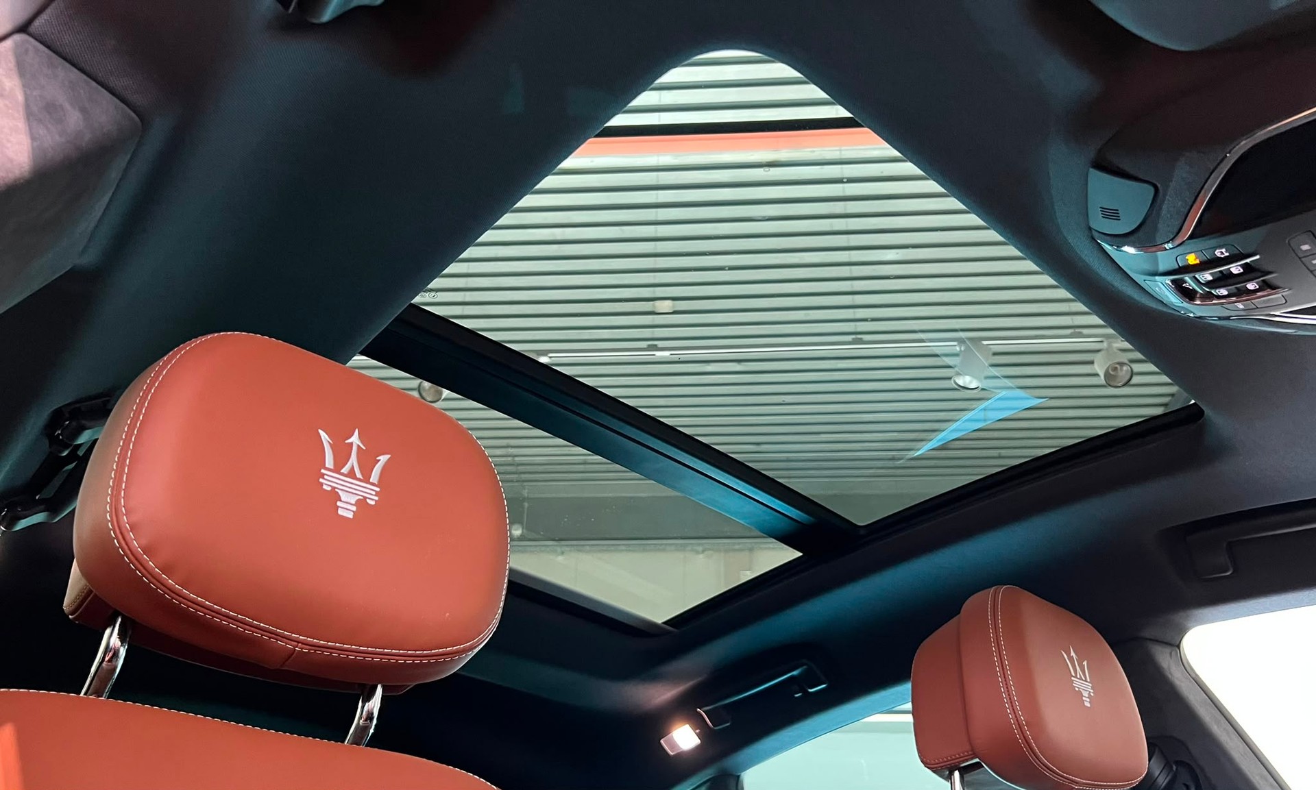 MASERATI Levante S 3.0 V6 GranLusso 430PS Automatica *Ermenegildo Zegna Edition* Neues Facelift Modell-image-9