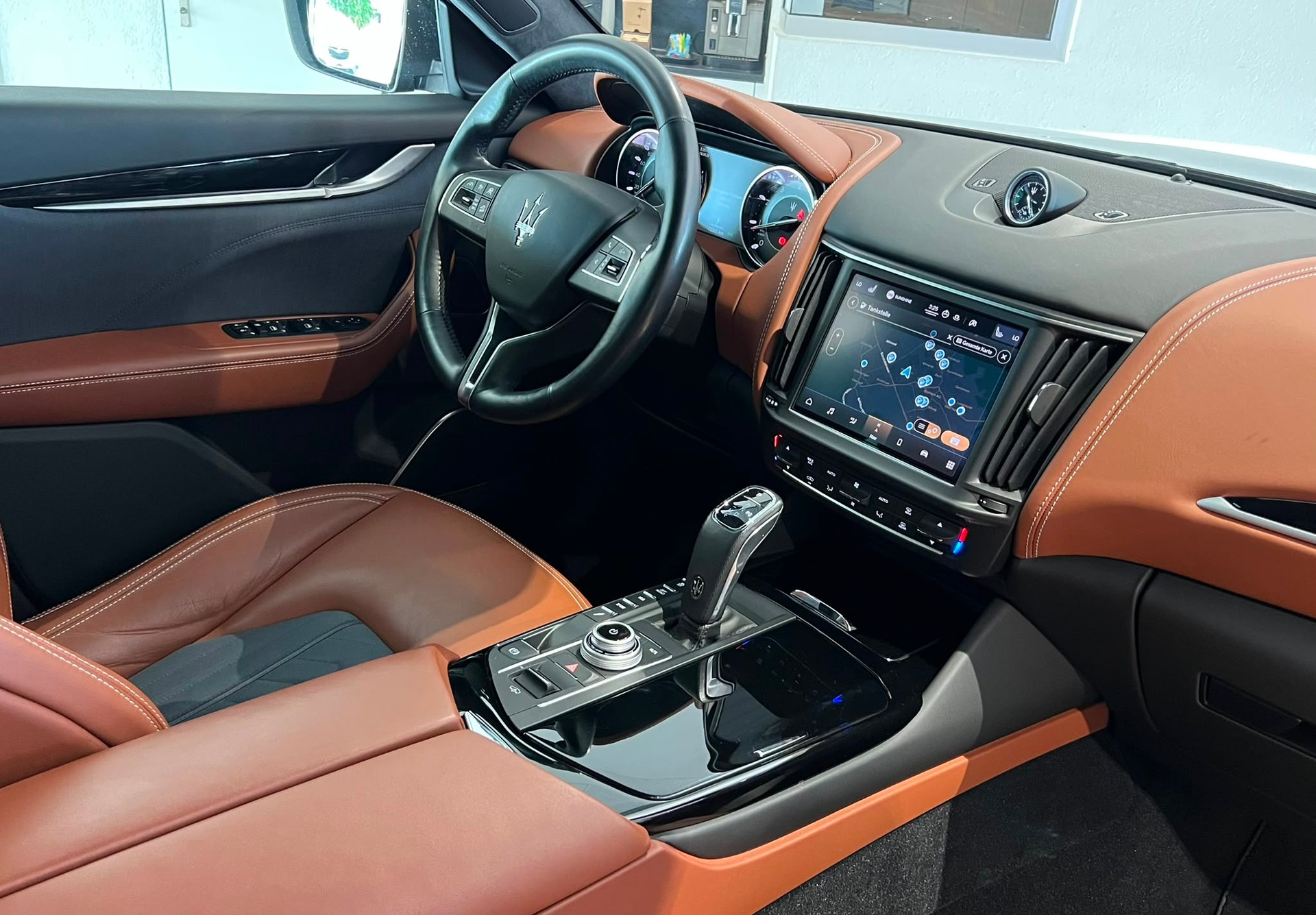 MASERATI Levante S 3.0 V6 GranLusso 430PS Automatica *Ermenegildo Zegna Edition* Neues Facelift Modell-image-7