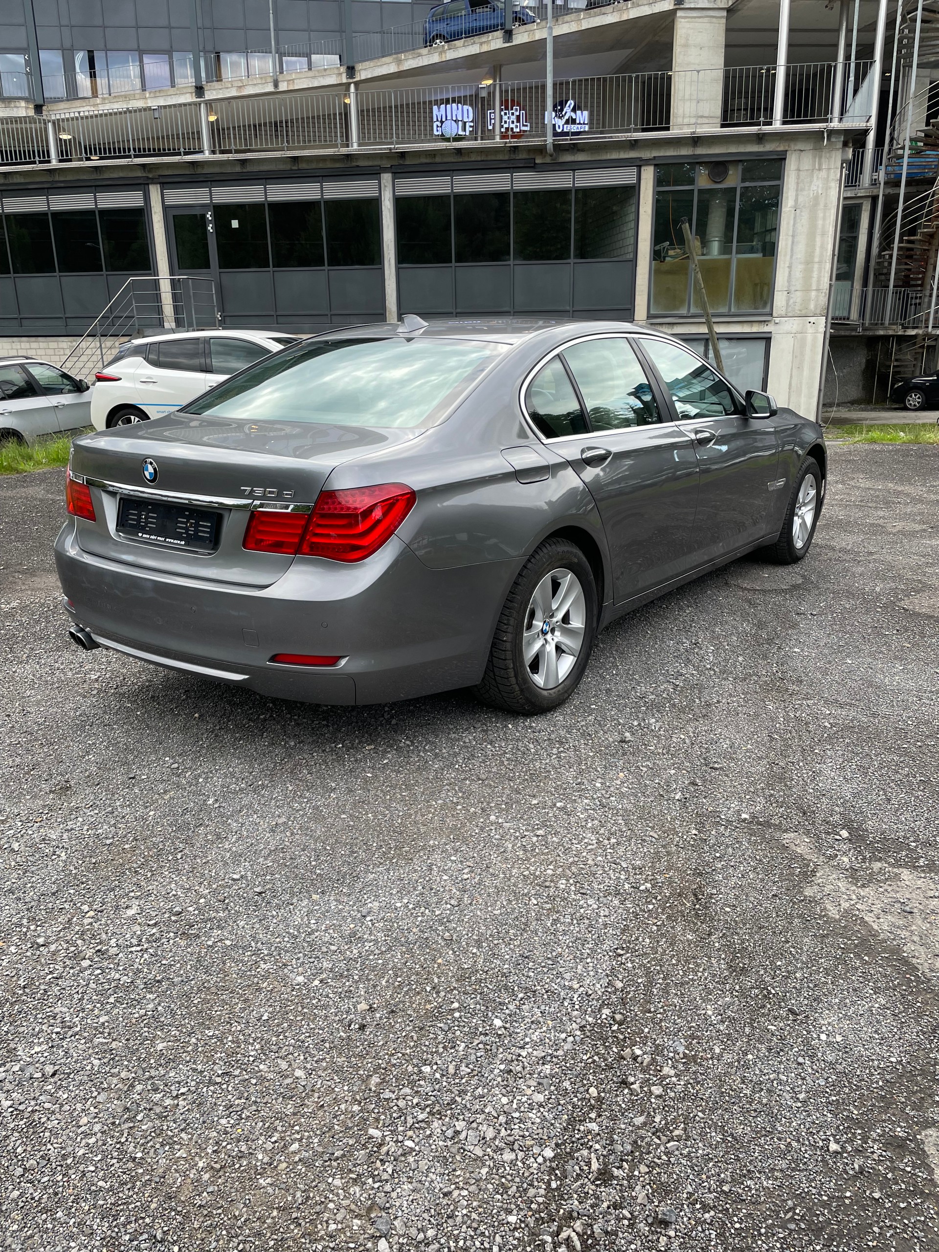 BMW 730d-image-3