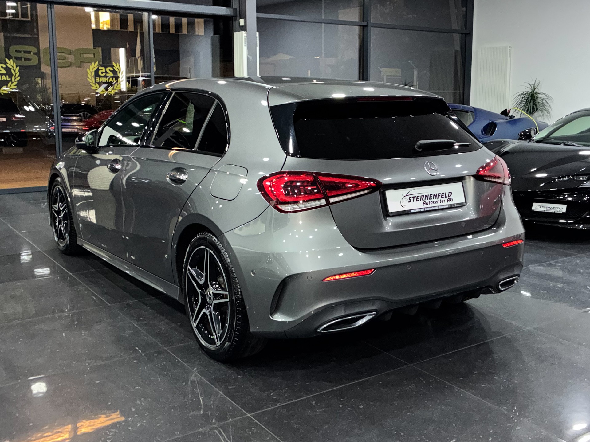 MERCEDES-BENZ A 180 Night Star AMG Line 7G-DCT-image-6