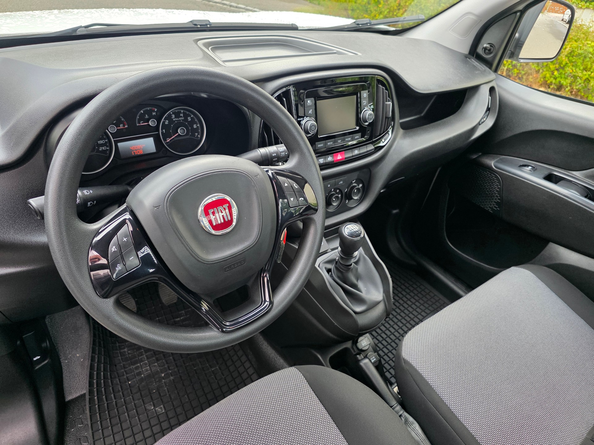 FIAT Doblò 1.6 Multijet Work Up-image-8