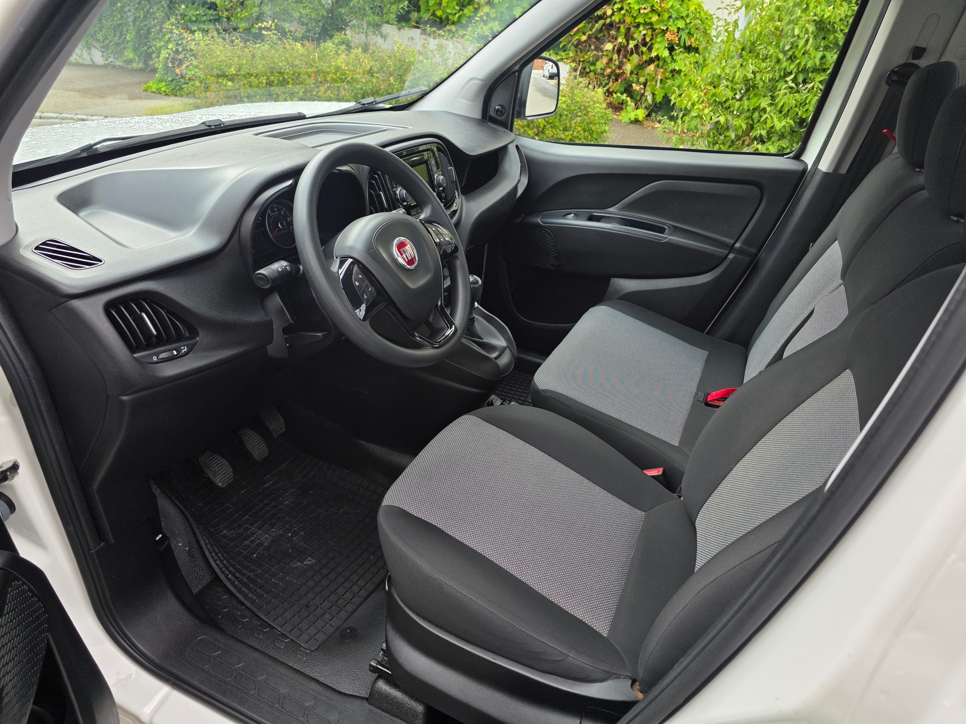 FIAT Doblò 1.6 Multijet Work Up-image-7