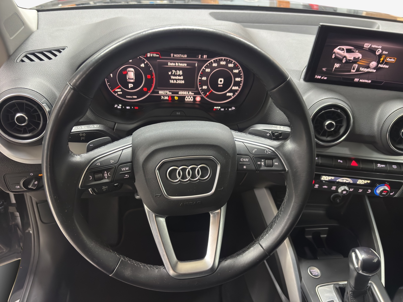 AUDI Q2 35 TDI S line quattro S-tronic-image-9