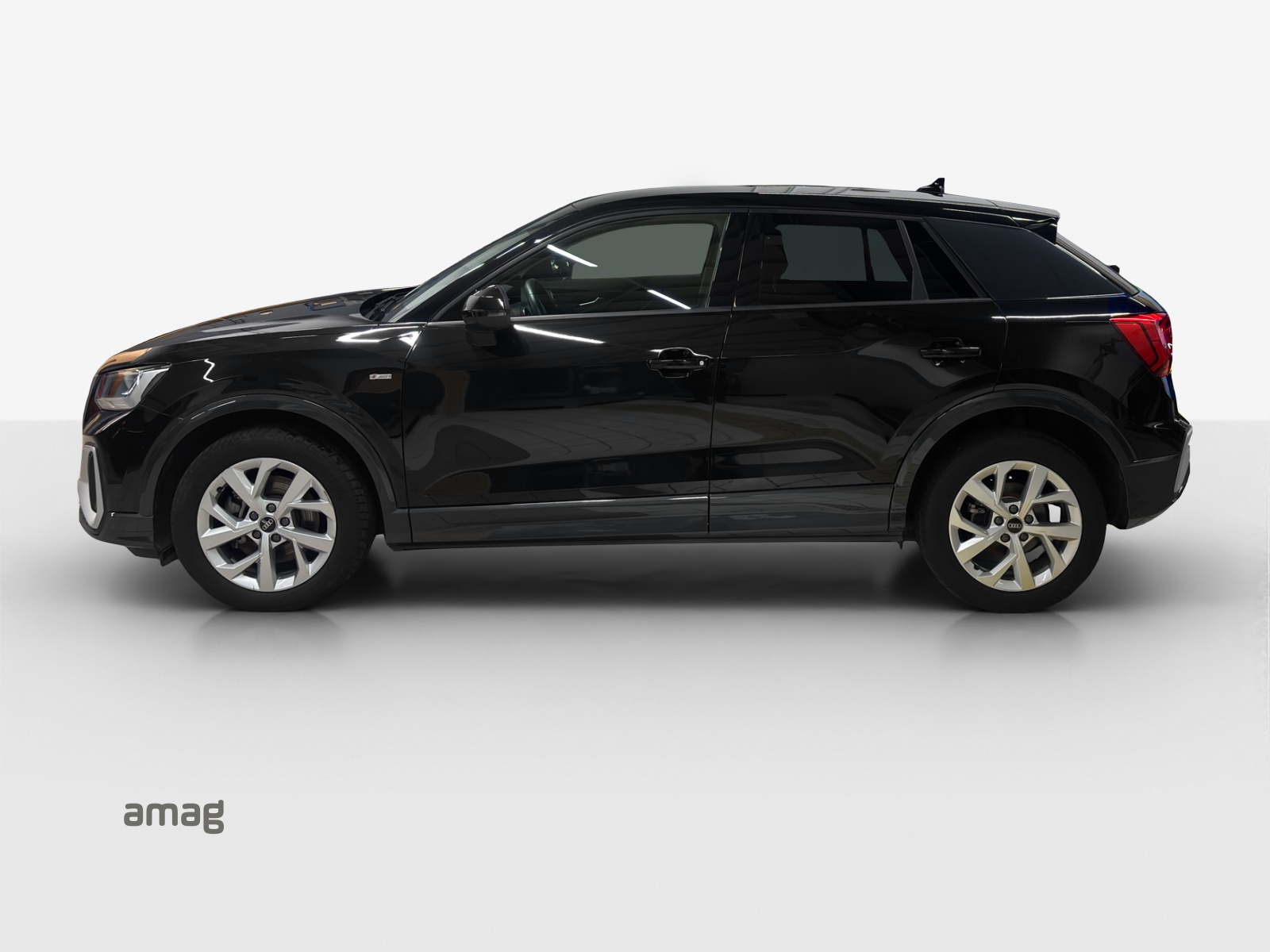 AUDI Q2 35 TDI S line quattro S-tronic-showroom-element-1