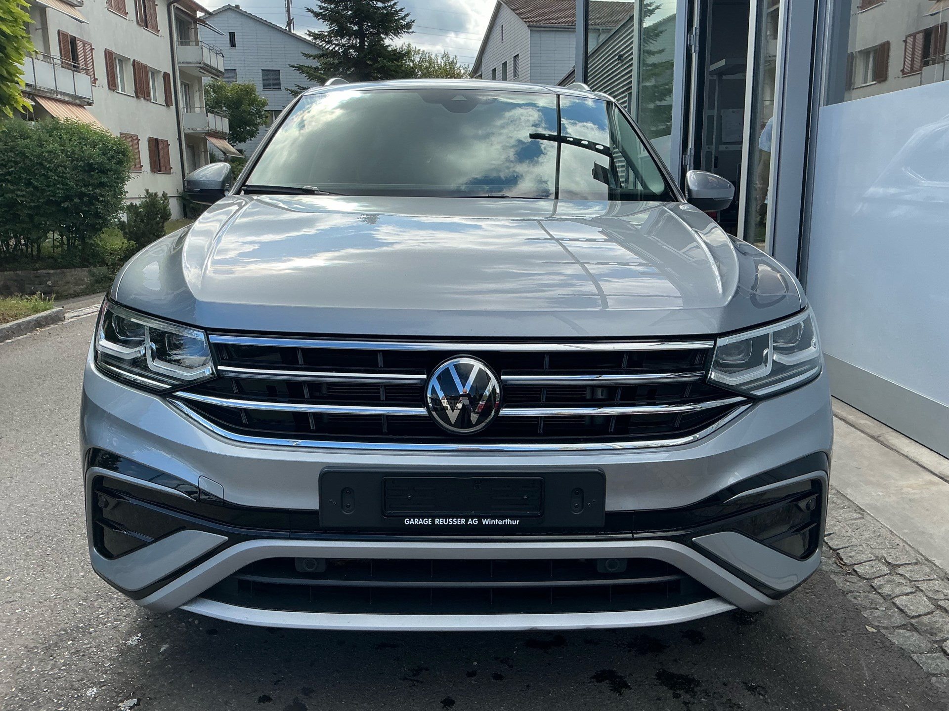 VW Tiguan Allspace ELEGANCE 193PS DSG 4 MOTION *** 7- SITZER & ANHÄNGEKUPPLUNG ***-showroom-element-1
