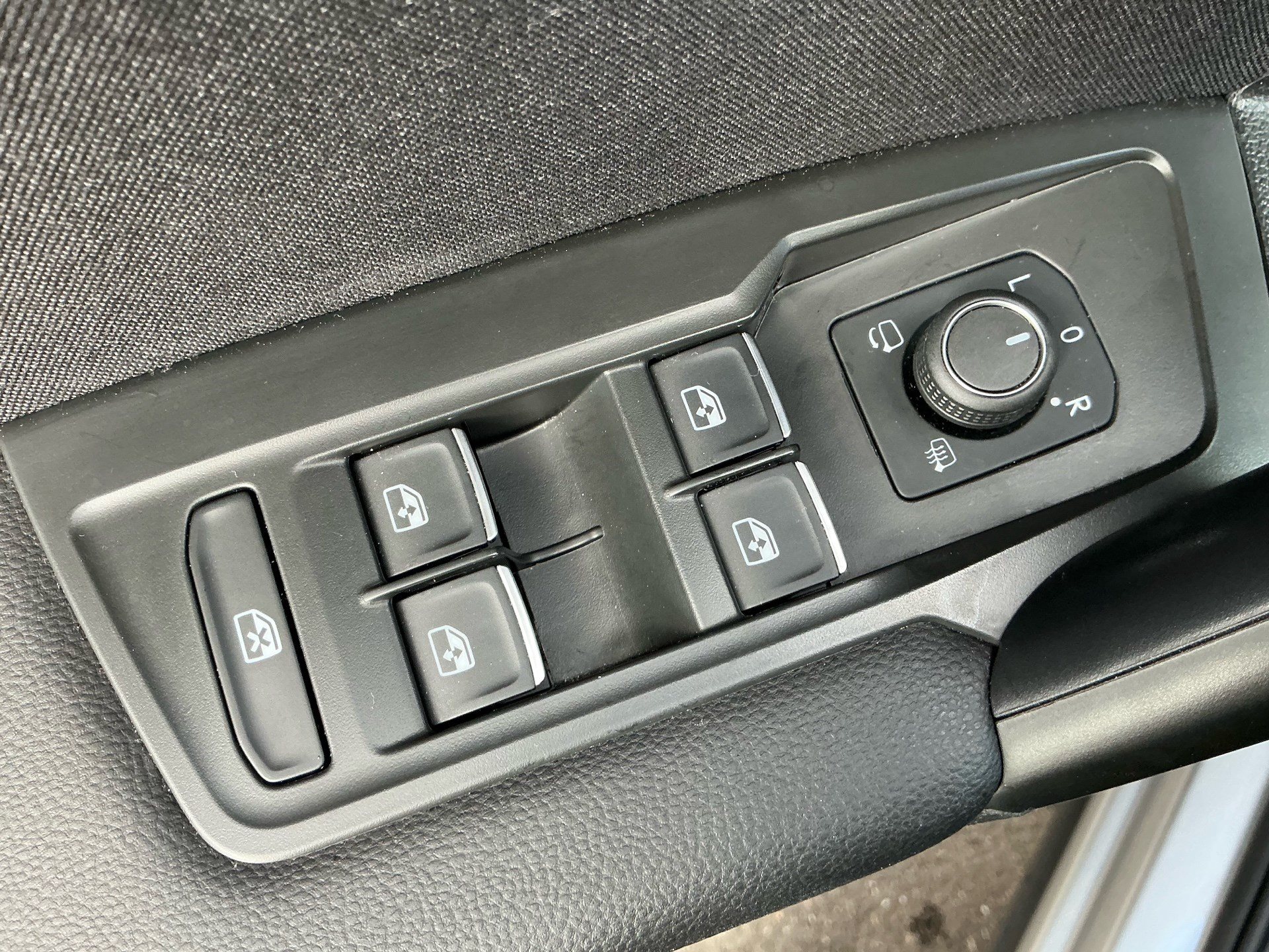 VW Tiguan Allspace ELEGANCE 193PS DSG 4 MOTION *** 7- SITZER & ANHÄNGEKUPPLUNG ***-image-22