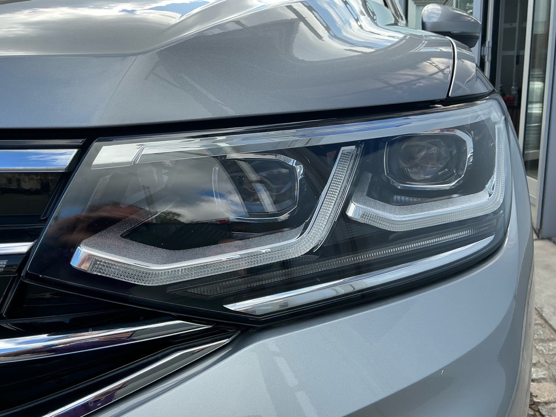 VW Tiguan Allspace ELEGANCE 193PS DSG 4 MOTION *** 7- SITZER & ANHÄNGEKUPPLUNG ***-image-5
