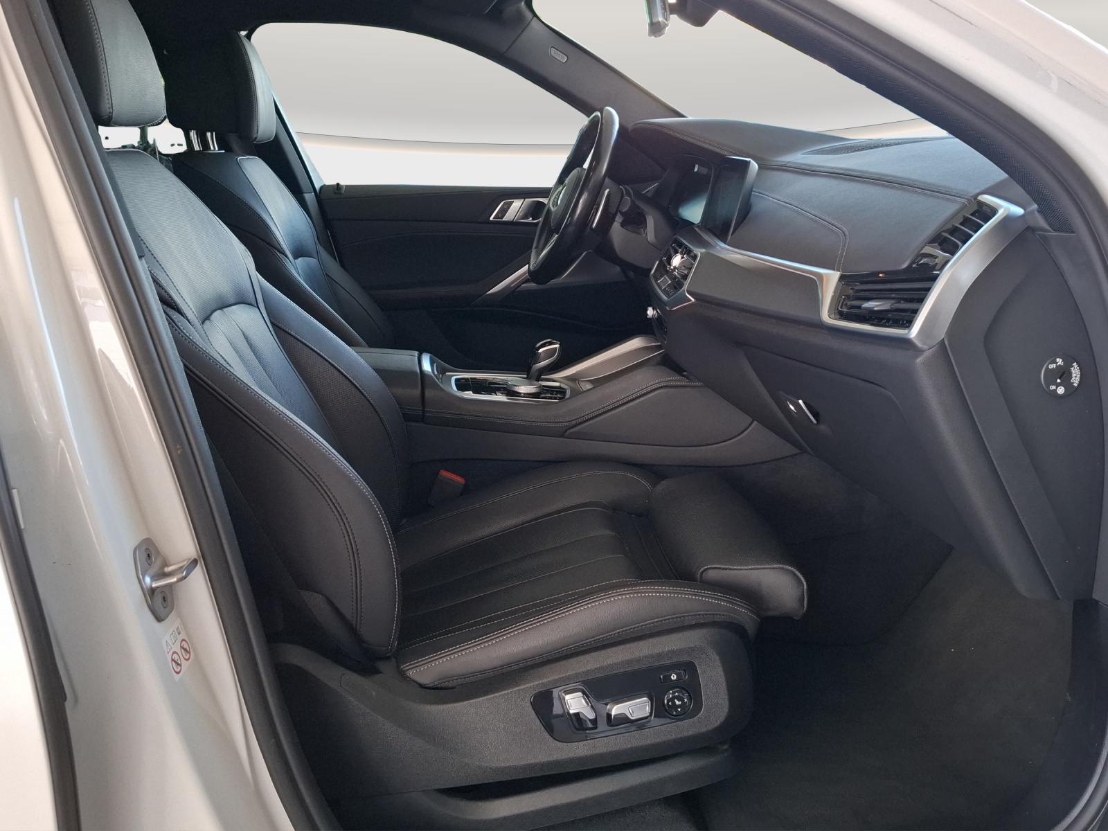 BMW X6 xDrive 48V 30d M Sport Steptronic // 1.Hand // CH Fahrzeug-image-9