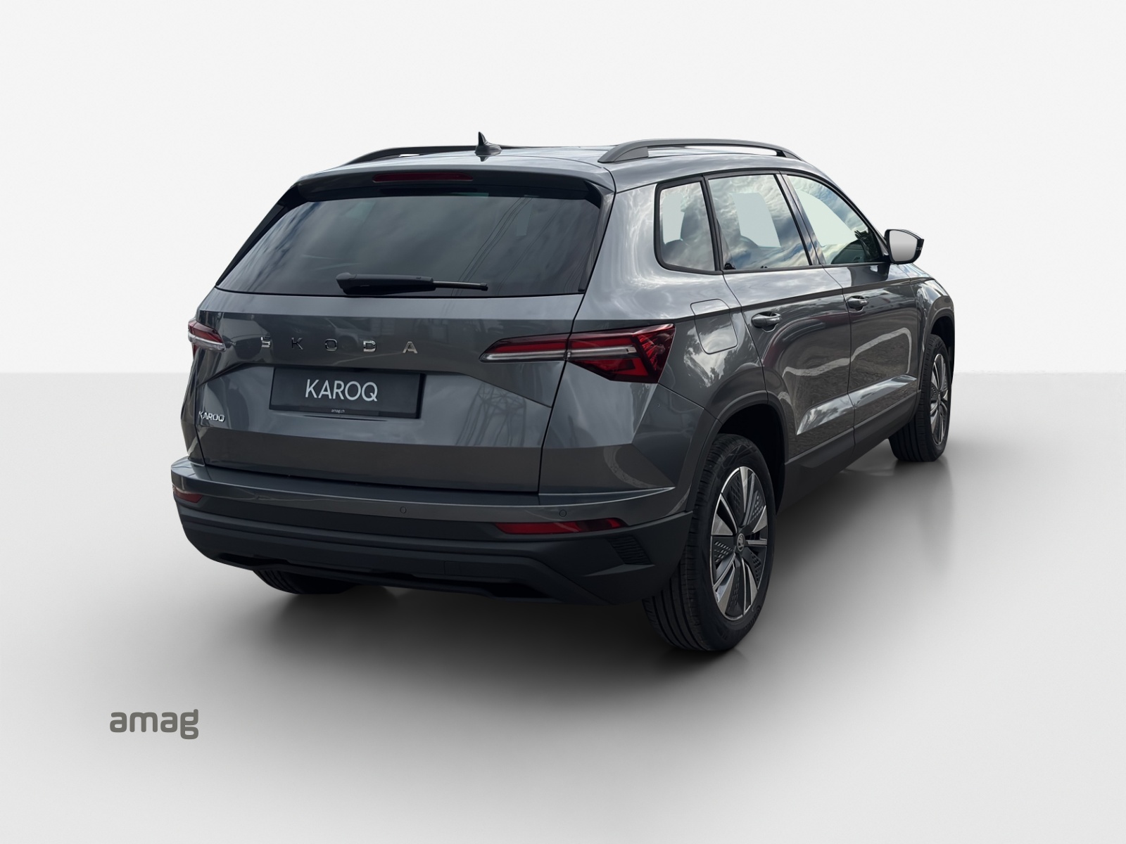SKODA Karoq 1.5 TSI Dynamic DSG-image-4