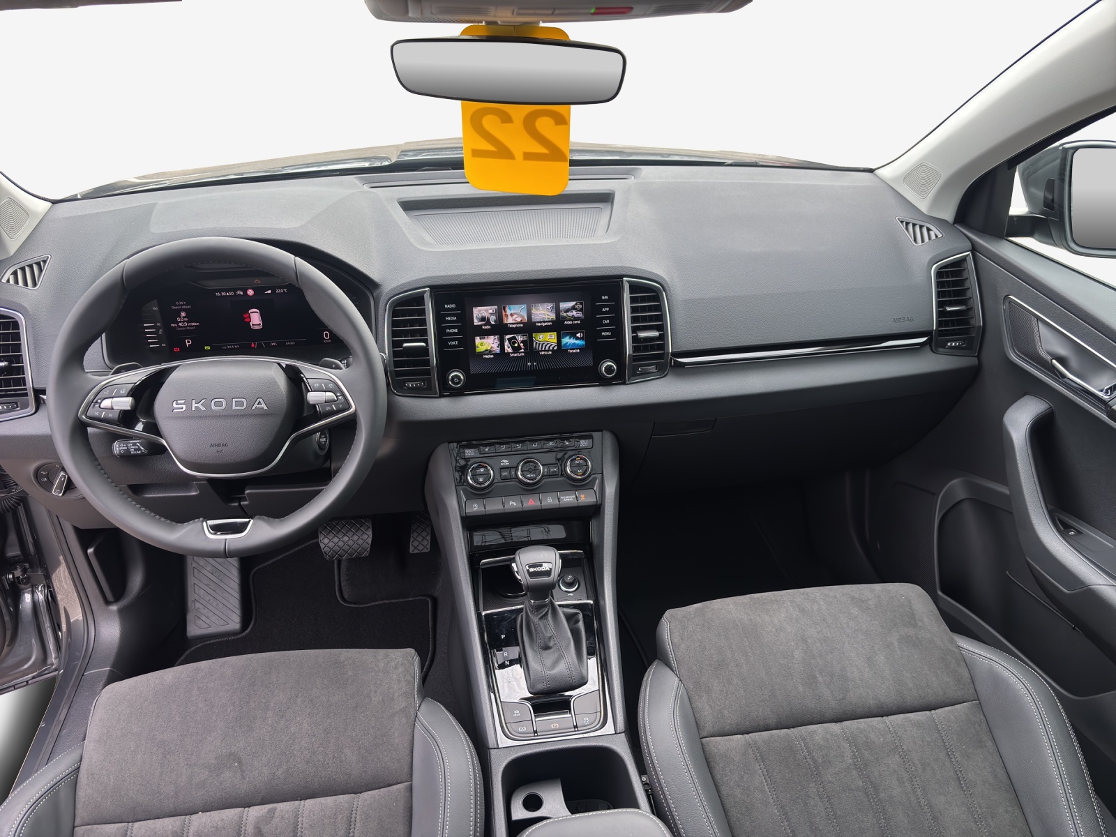 SKODA Karoq 1.5 TSI Dynamic DSG-image-8