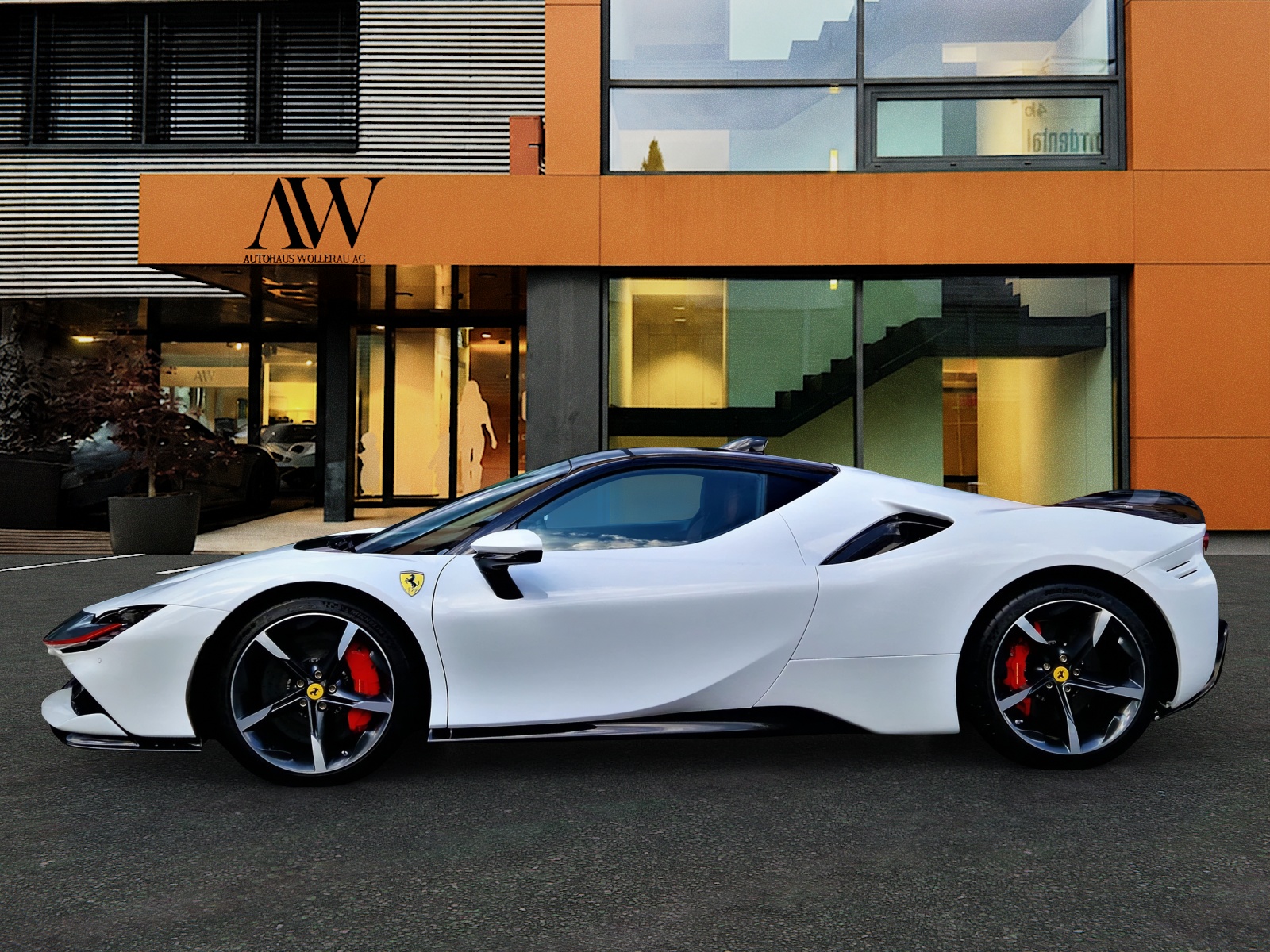 FERRARI SF90 Stradale 4.0 / CH Auslieferung-image-0