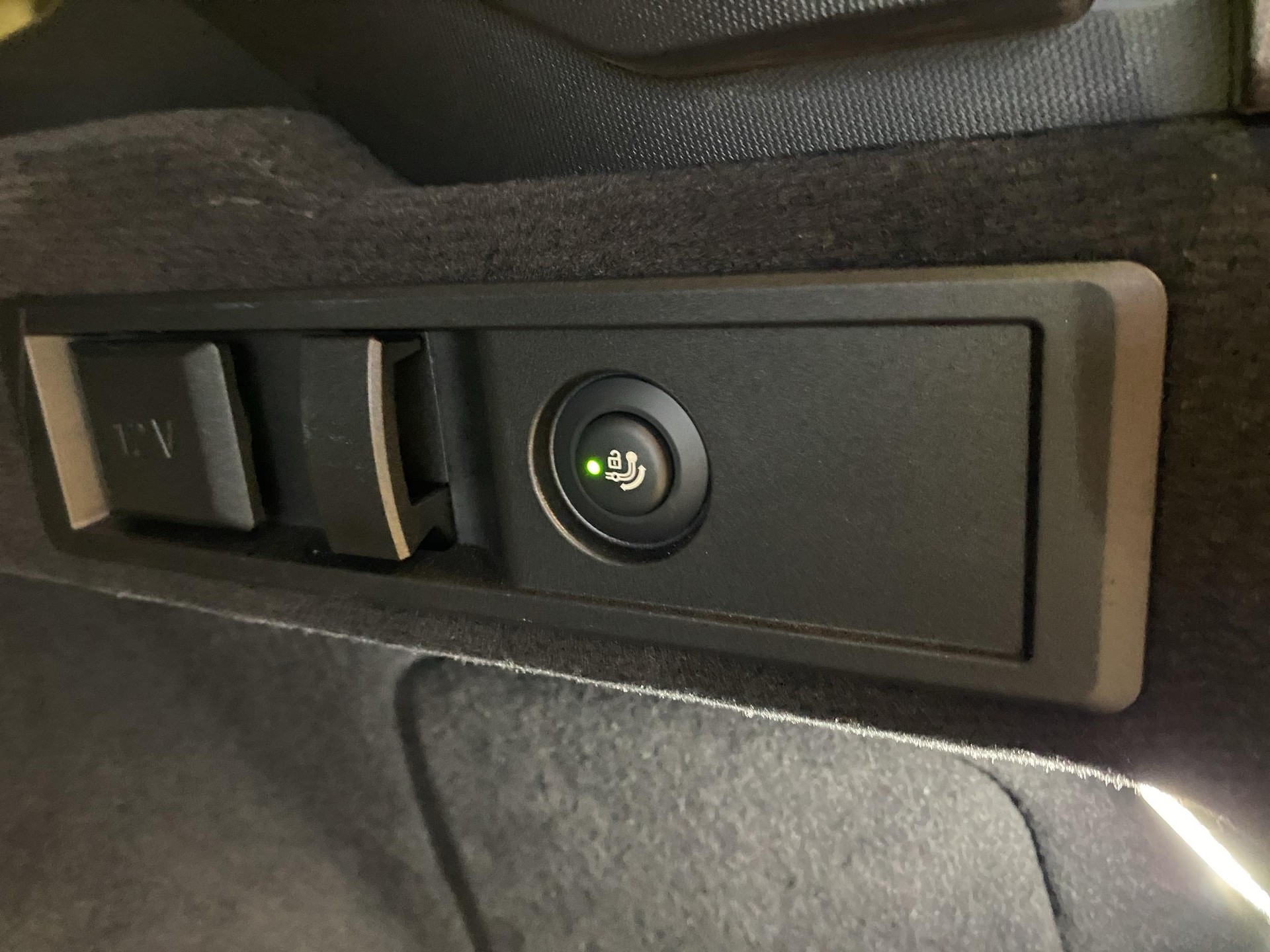 BMW 320d xDrive SAG Touring-image-24