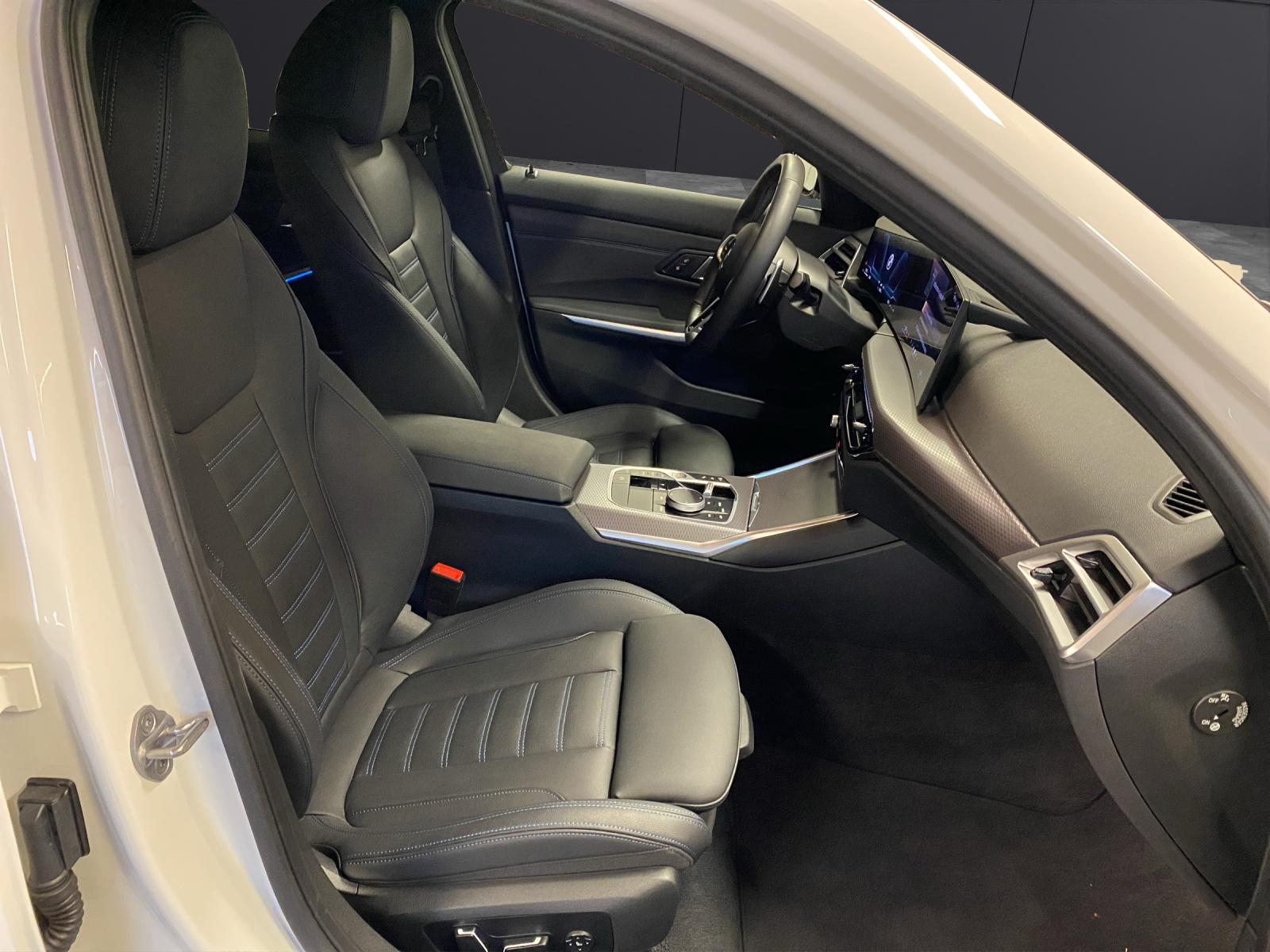 BMW 320d xDrive SAG Touring-image-14