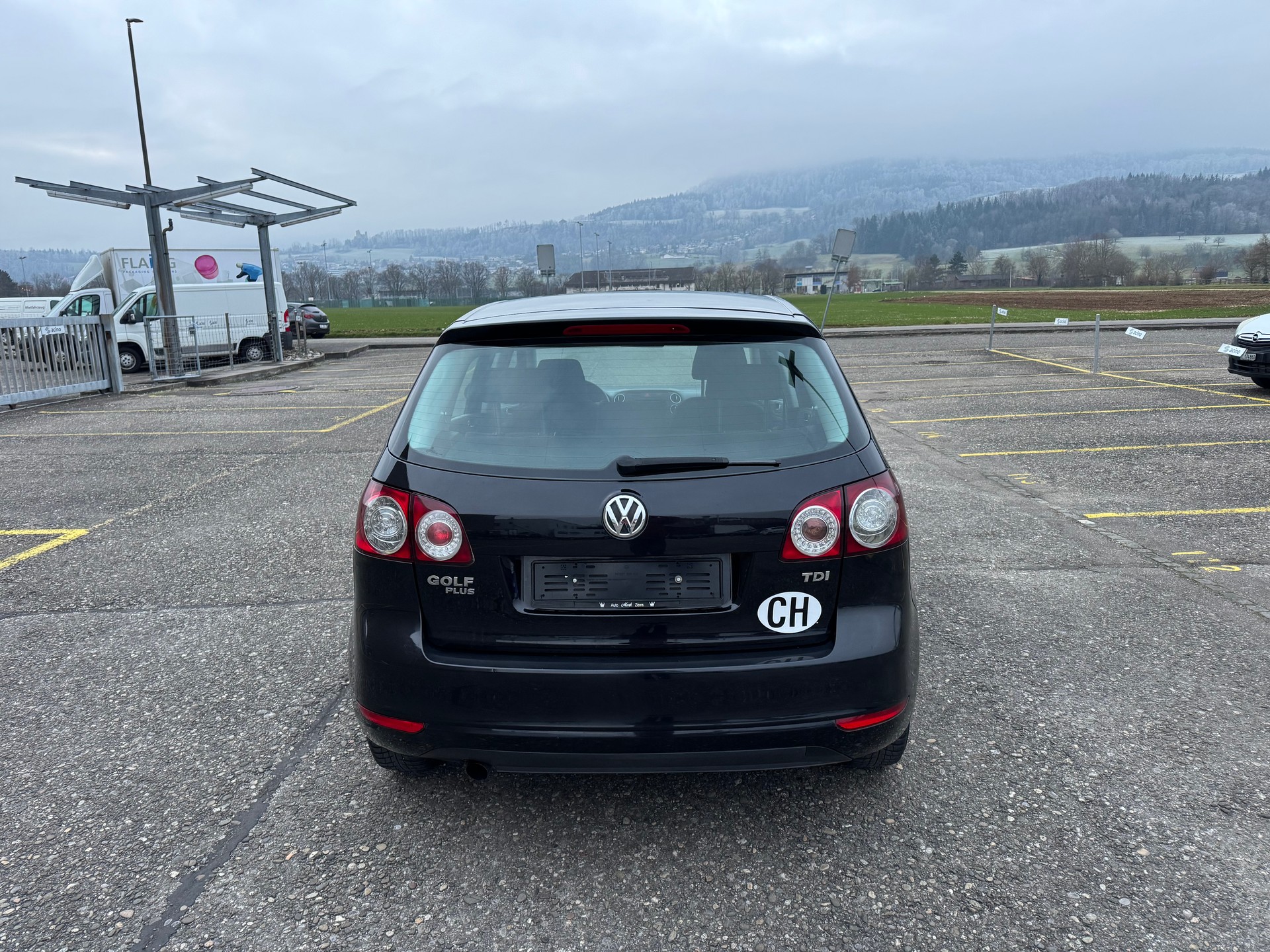 VW Golf Plus 1.6 TDI Trendline-image-4