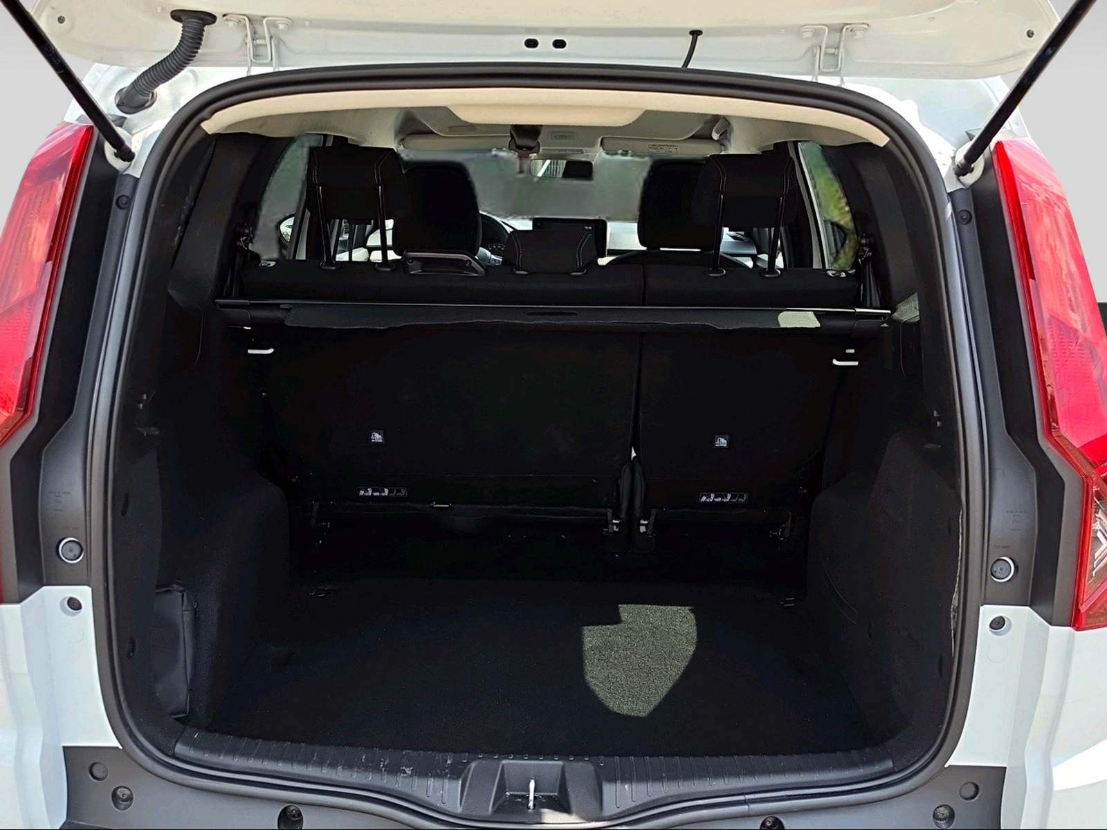 DACIA Jogger 1.0 TCe Expression 5-Plätzer-image-11