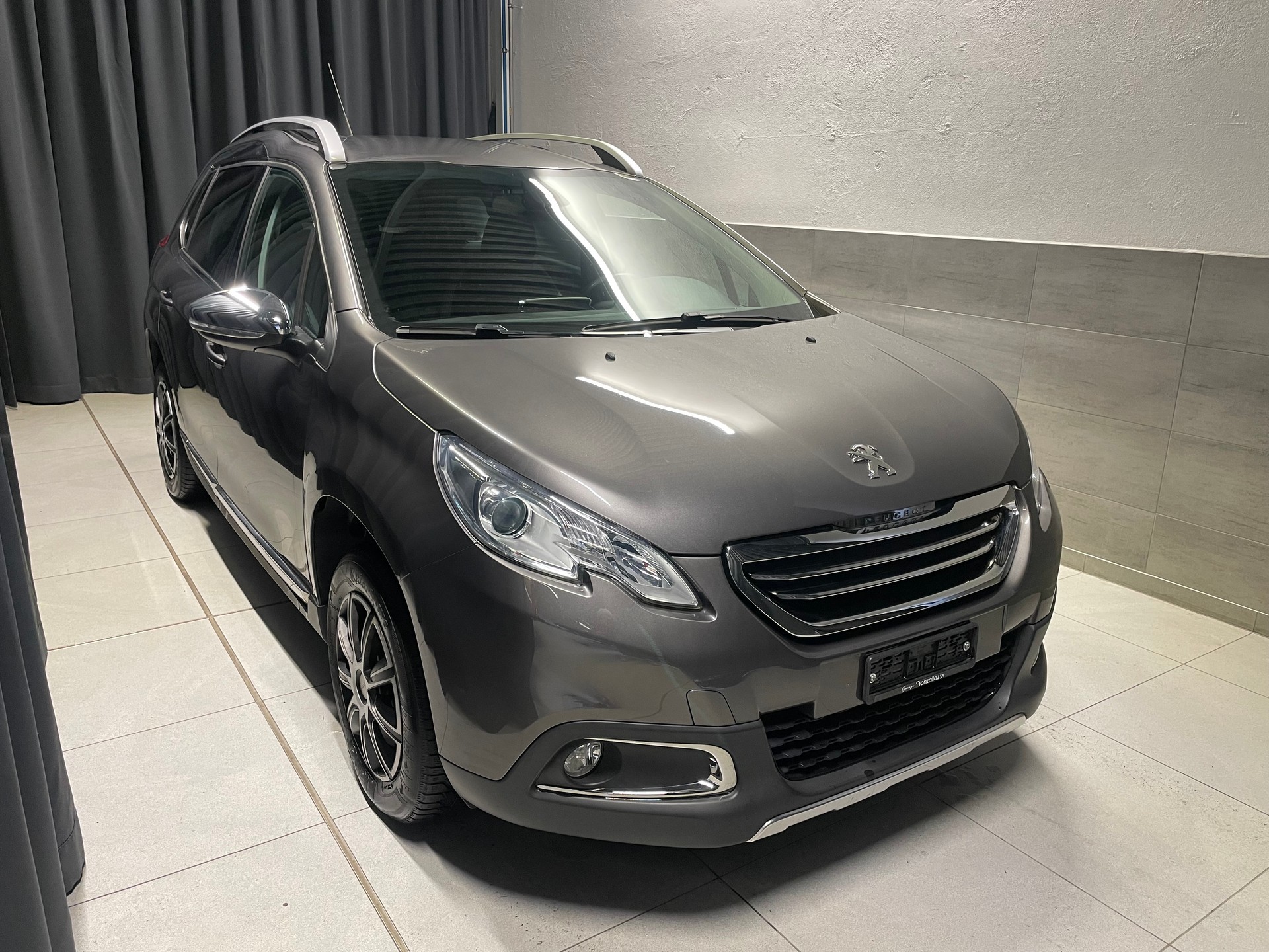 PEUGEOT 2008 1.2 PureTech Allure EAT6 (20)-image-0