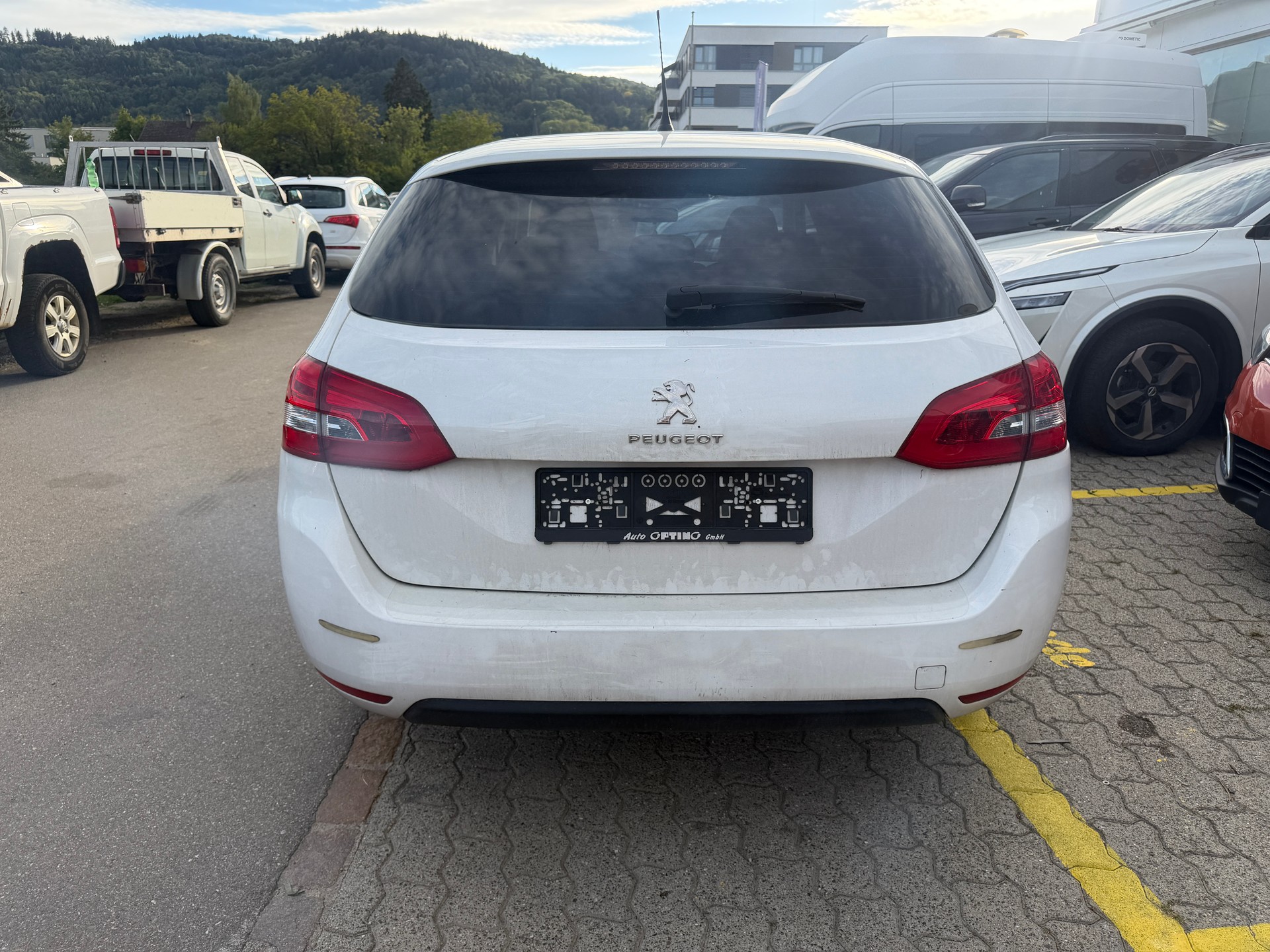 PEUGEOT 308 SW 1.2 THP Access-image-5
