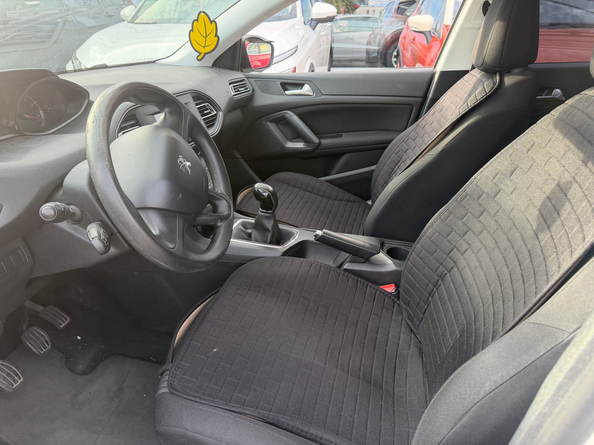 PEUGEOT 308 SW 1.2 THP Access-image-8